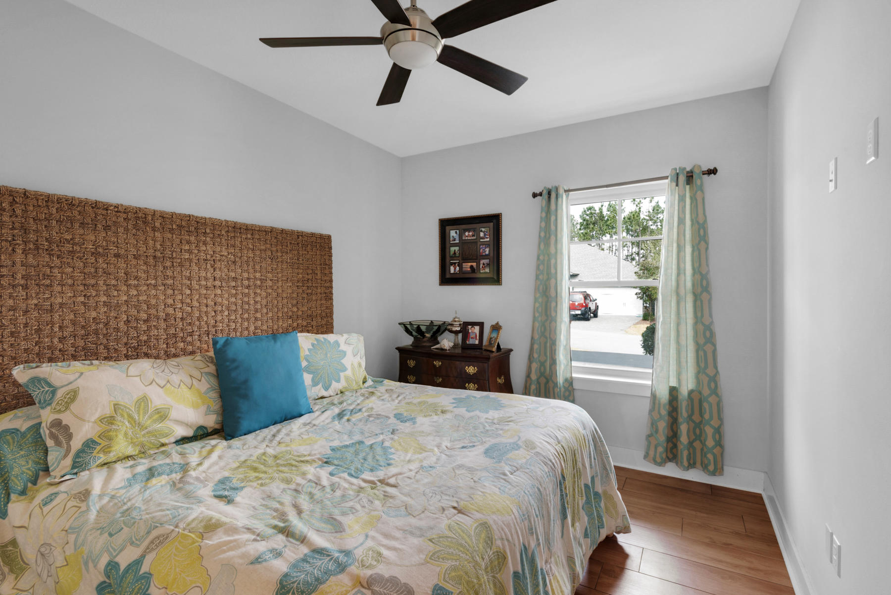 WILD HERON - Residential