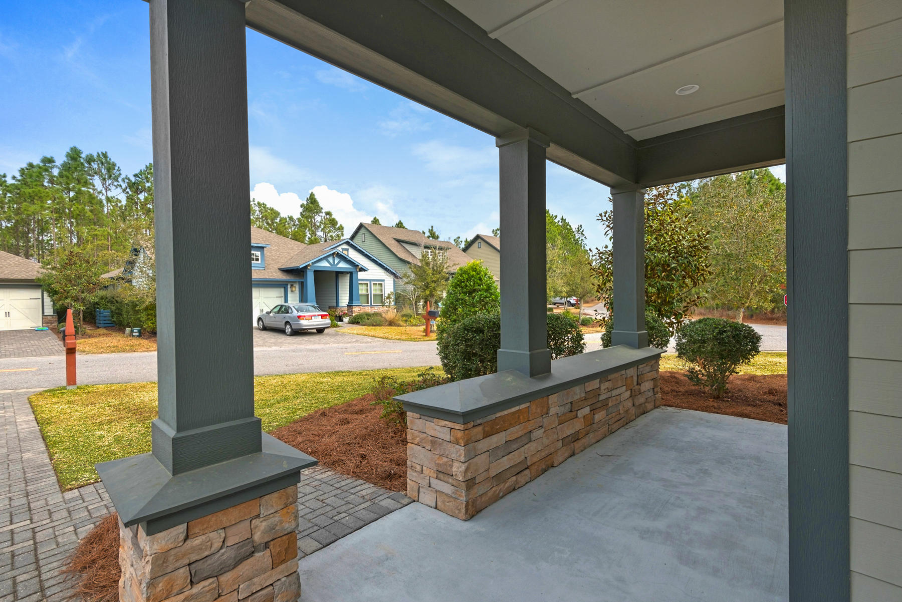 WILD HERON - Residential