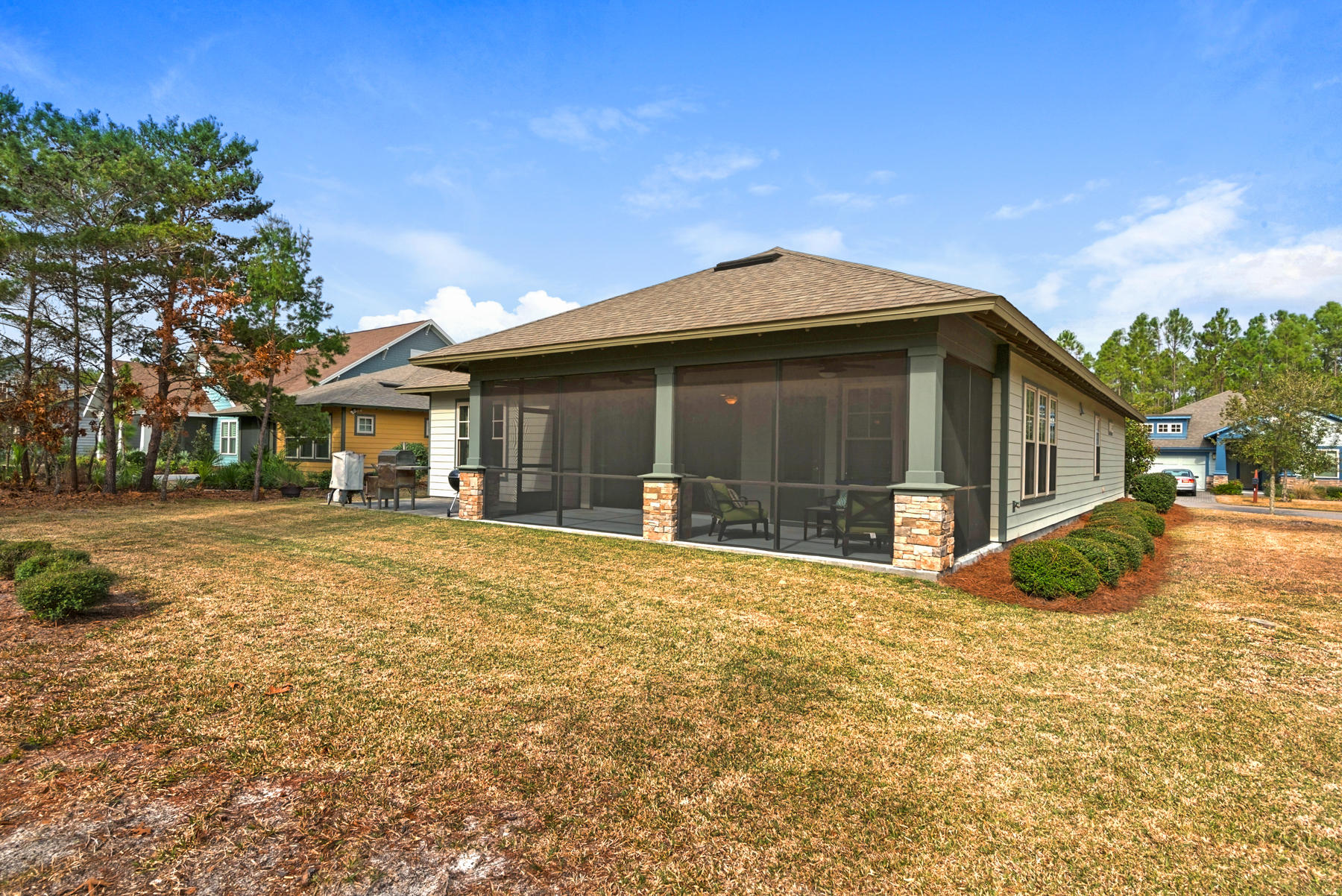 WILD HERON - Residential