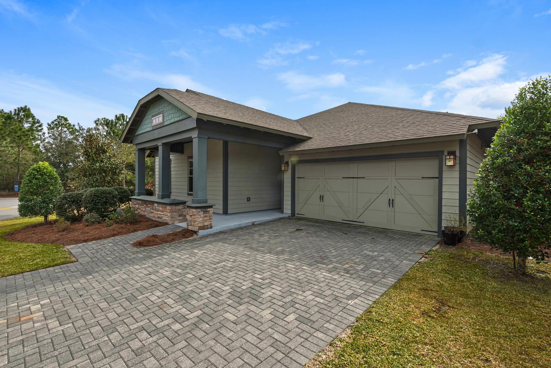 WILD HERON - Residential