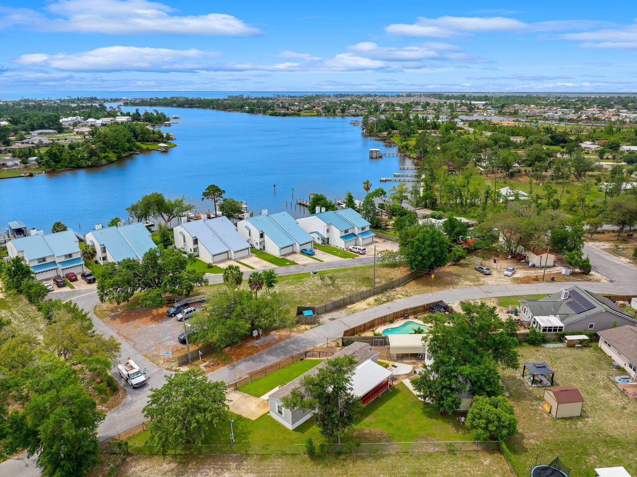 NO RECORDED SUBDIVISION - Residential