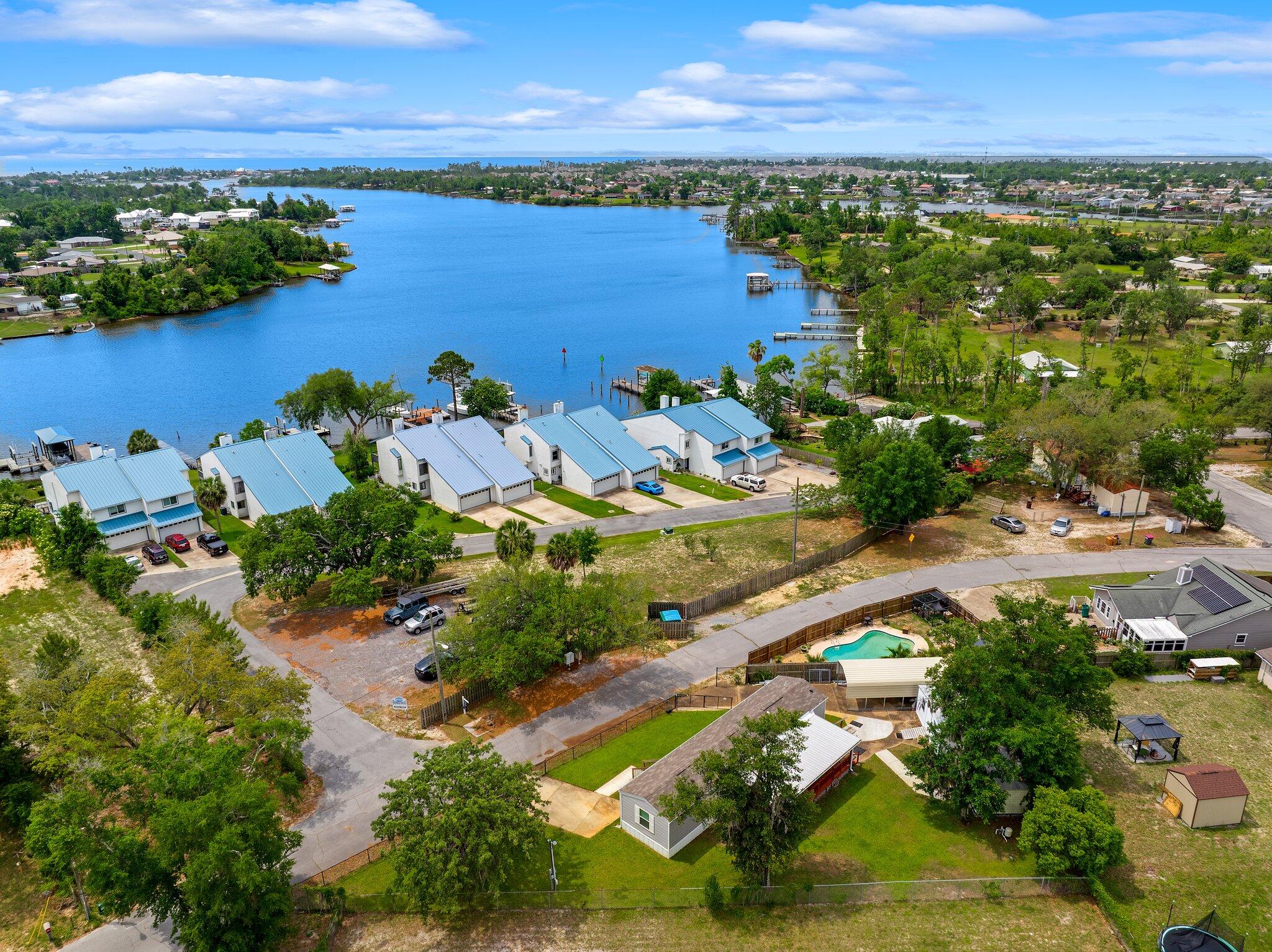 NO RECORDED SUBDIVISION - Residential