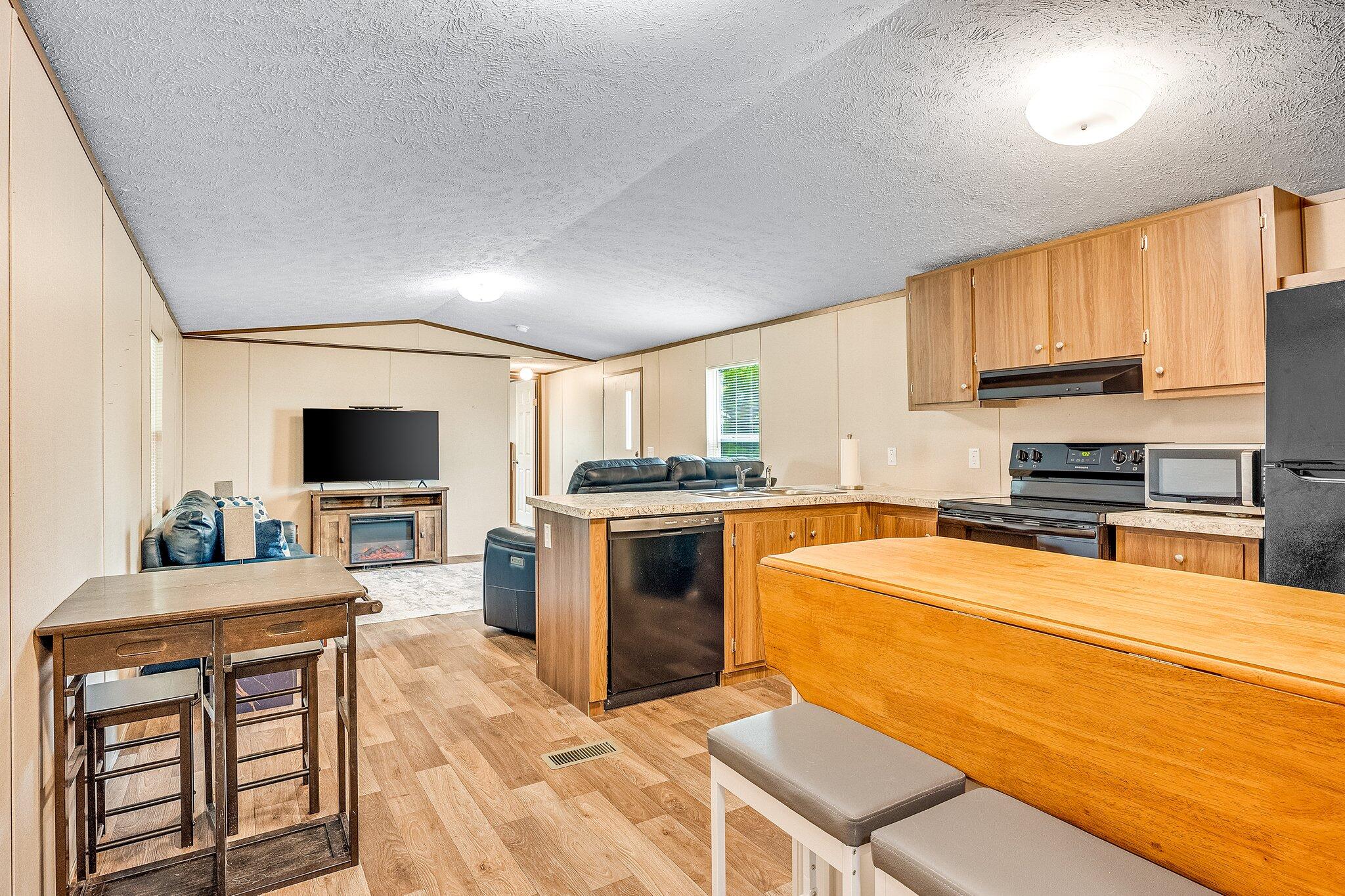 NO RECORDED SUBDIVISION - Residential