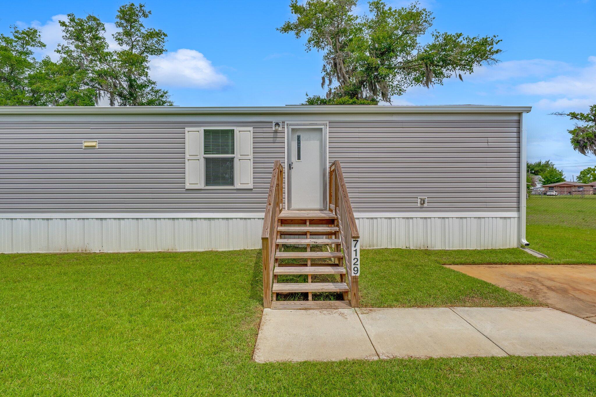 NO RECORDED SUBDIVISION - Residential