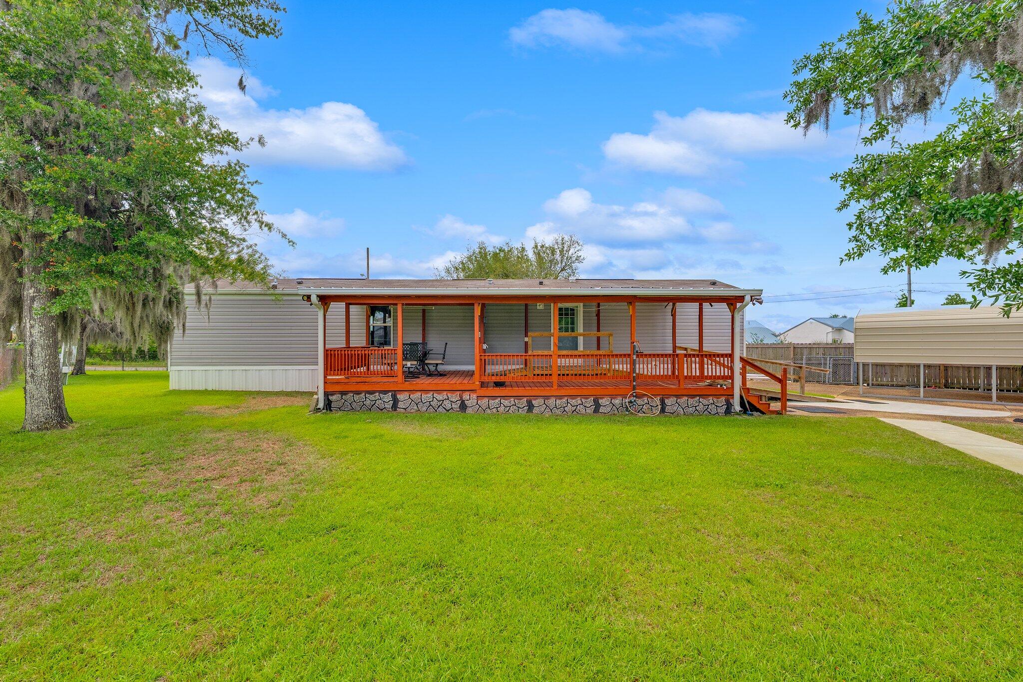 NO RECORDED SUBDIVISION - Residential