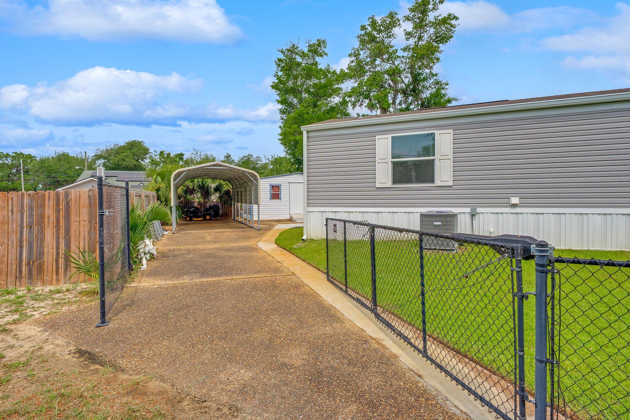 NO RECORDED SUBDIVISION - Residential