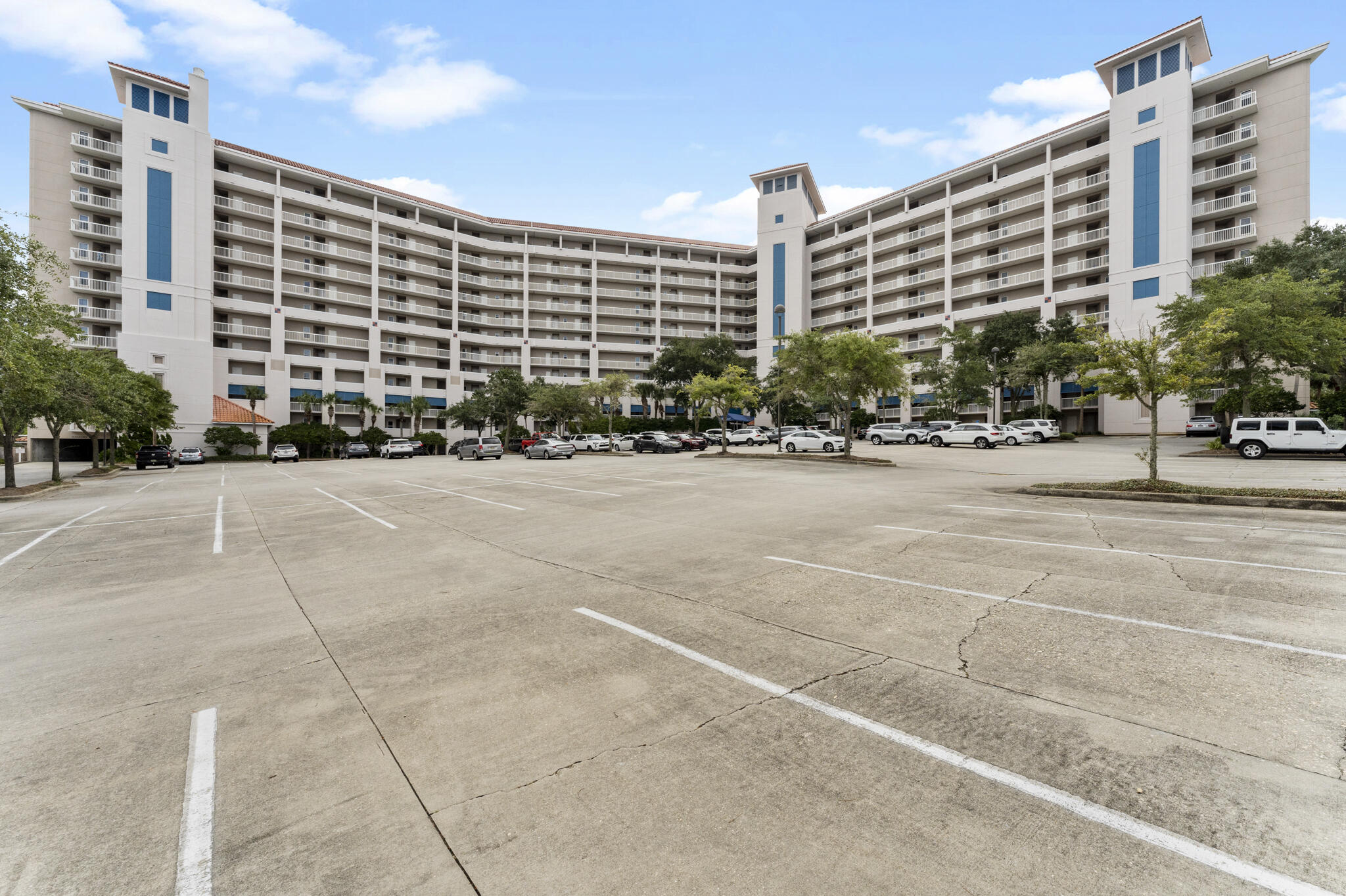 SUMMIT AT TOPS'L (THE) - Residential