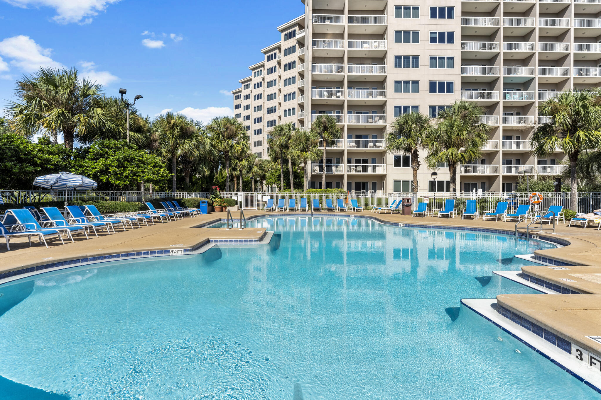 SUMMIT AT TOPS'L (THE) - Residential