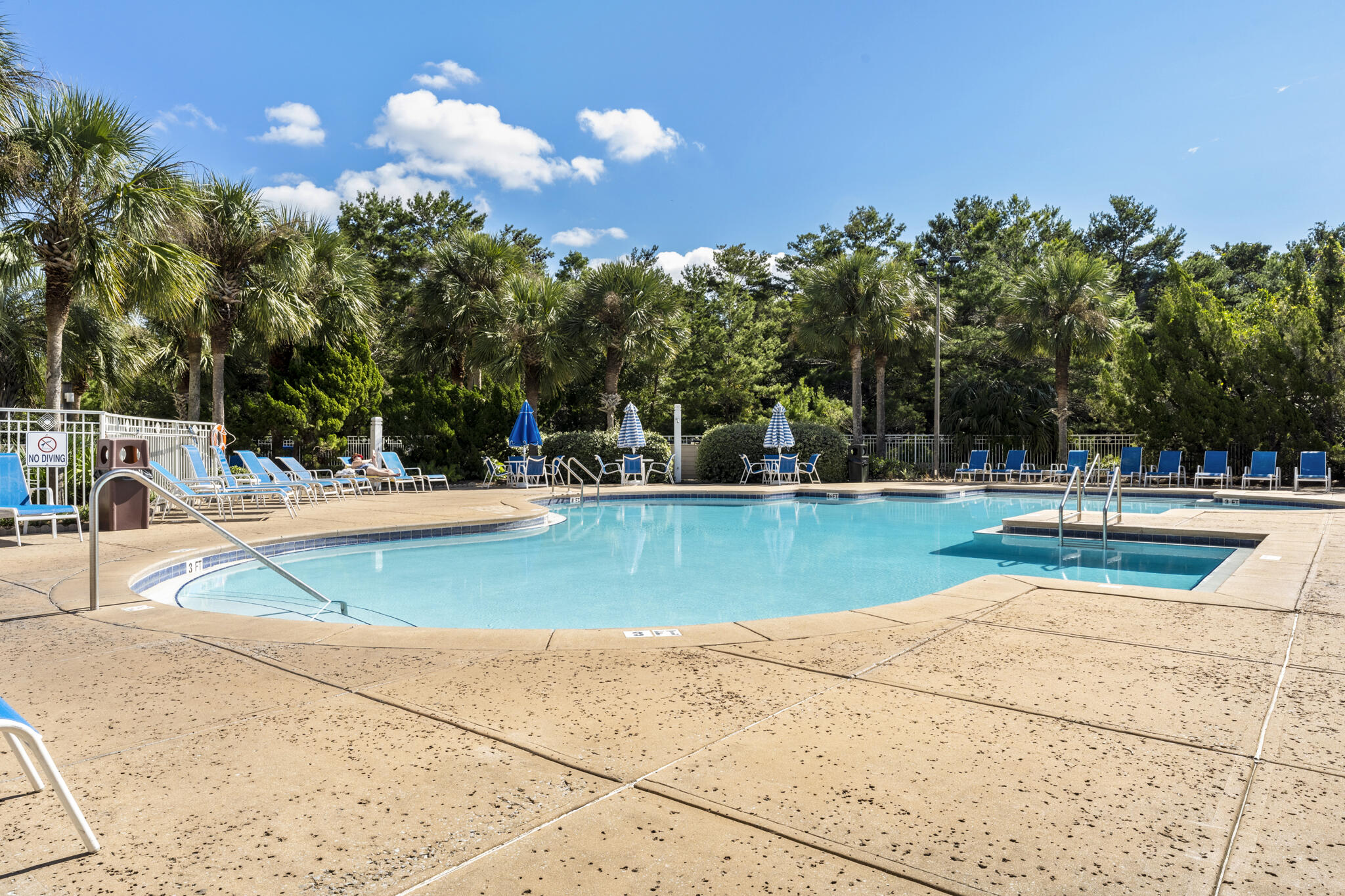 SUMMIT AT TOPS'L (THE) - Residential