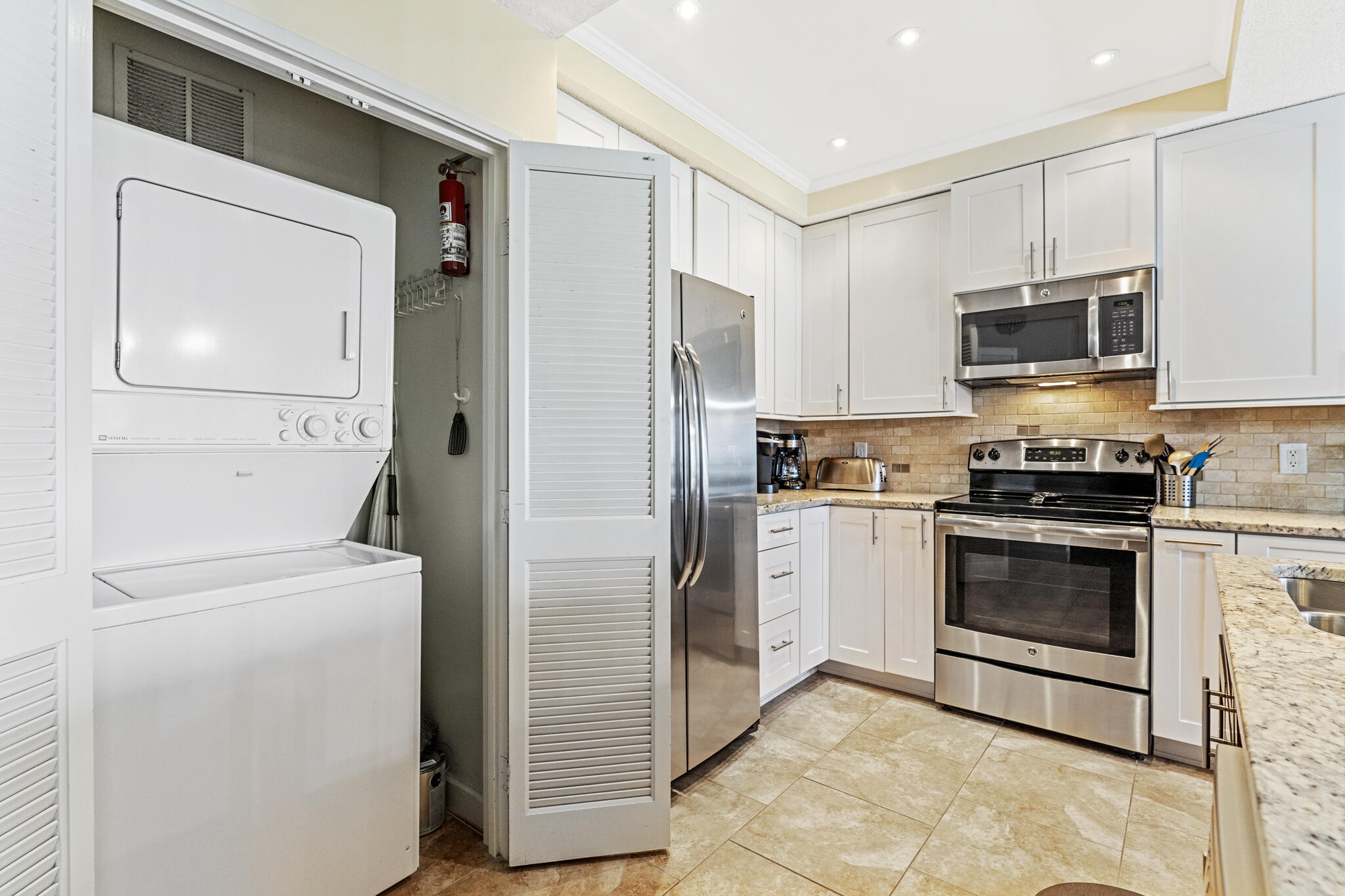 SUMMIT AT TOPS'L (THE) - Residential