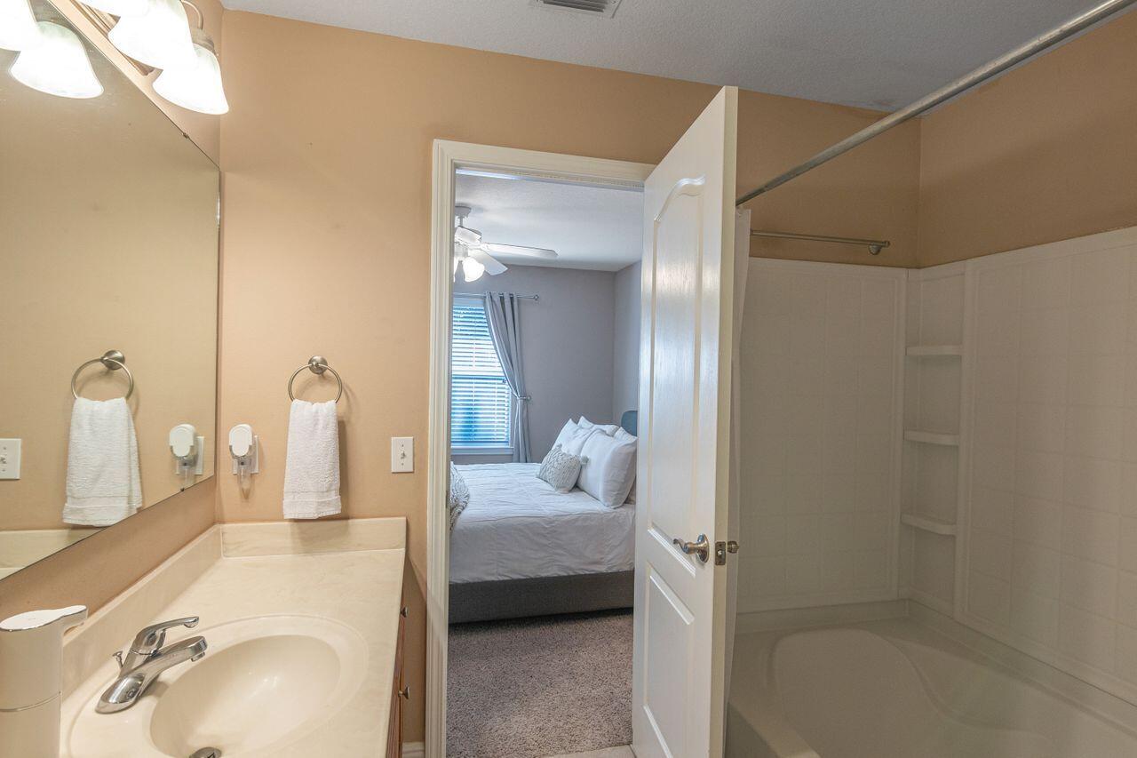 HADLEIGH HILLS TOWNHOMES - Residential