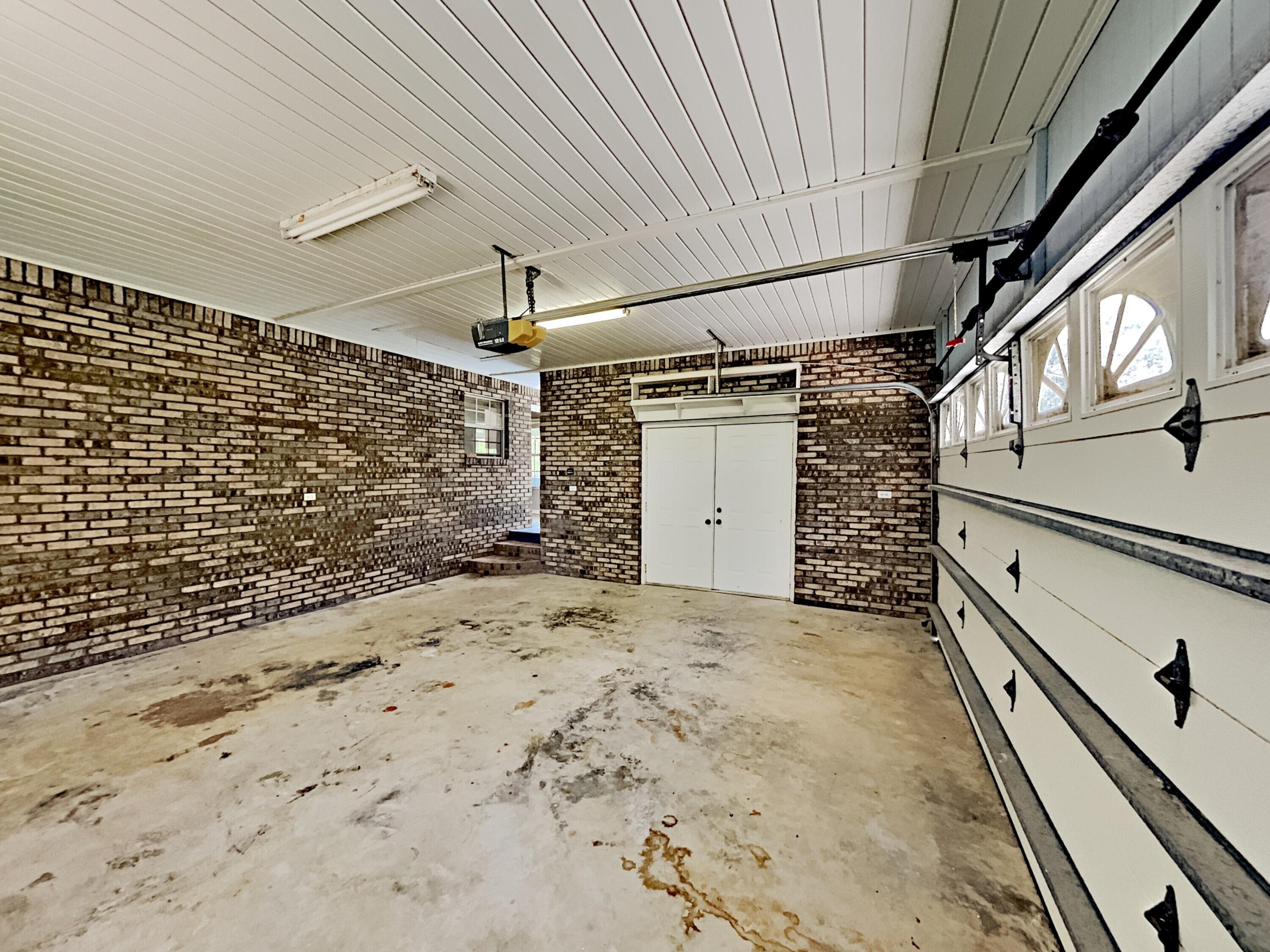 NORTH SUPERGROUP - Residential