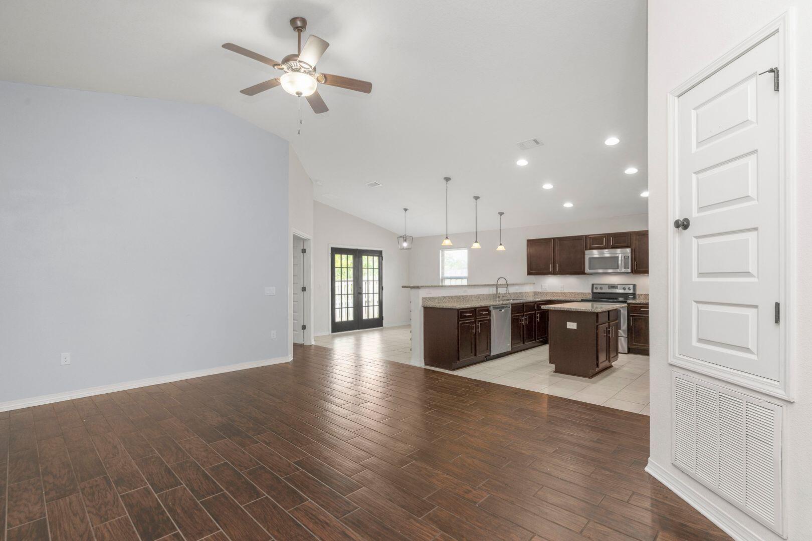 DUNCAN RIDGE FIRST ADDITION - Residential Lease