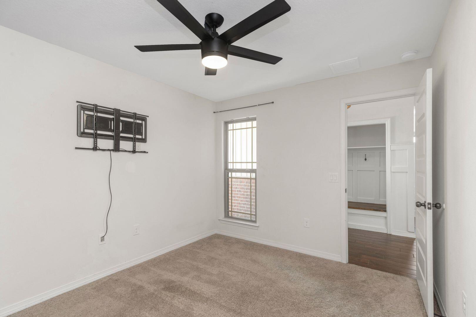DUNCAN RIDGE FIRST ADDITION - Residential Lease