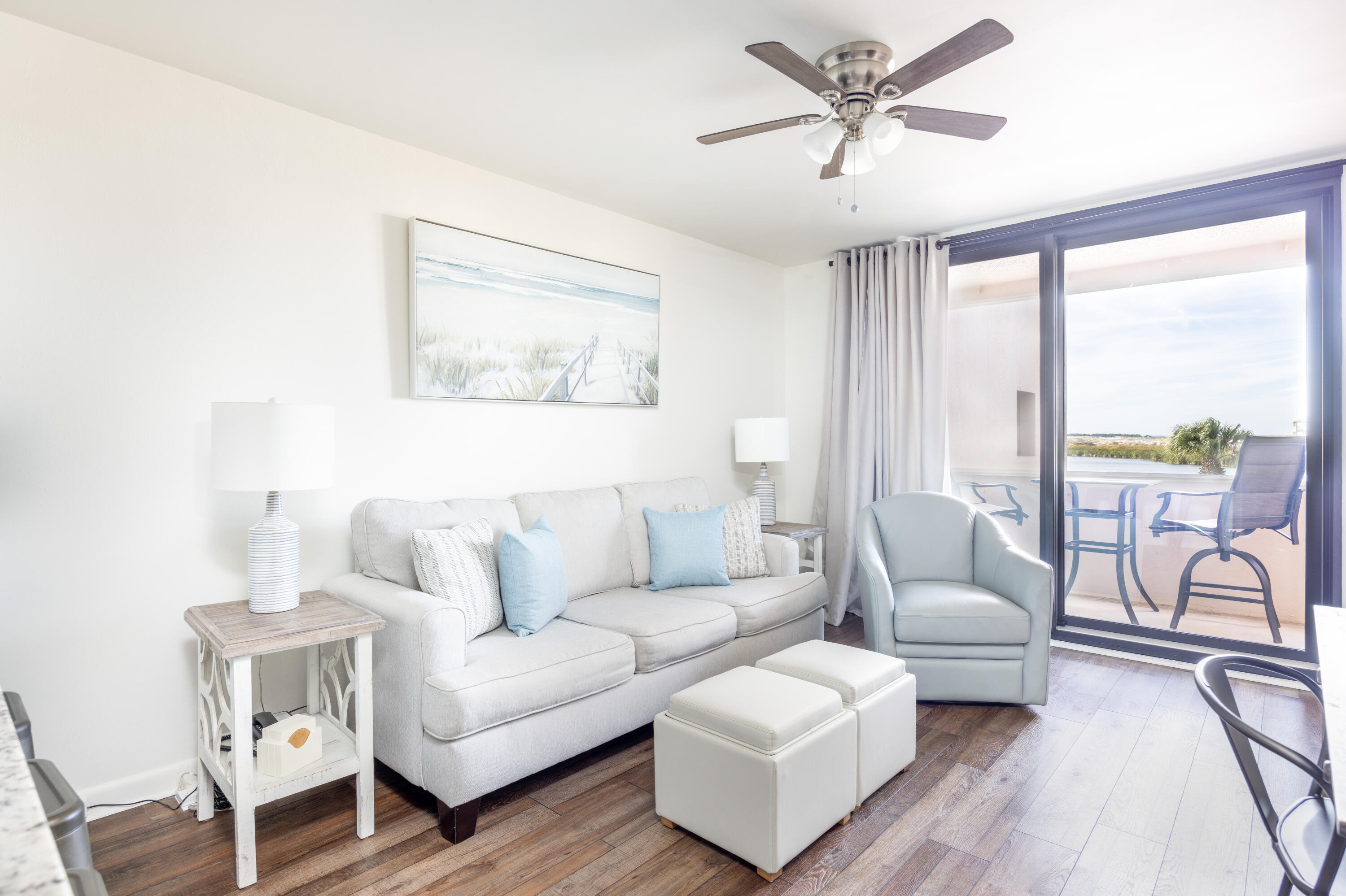 Jetty East Condominium - Residential