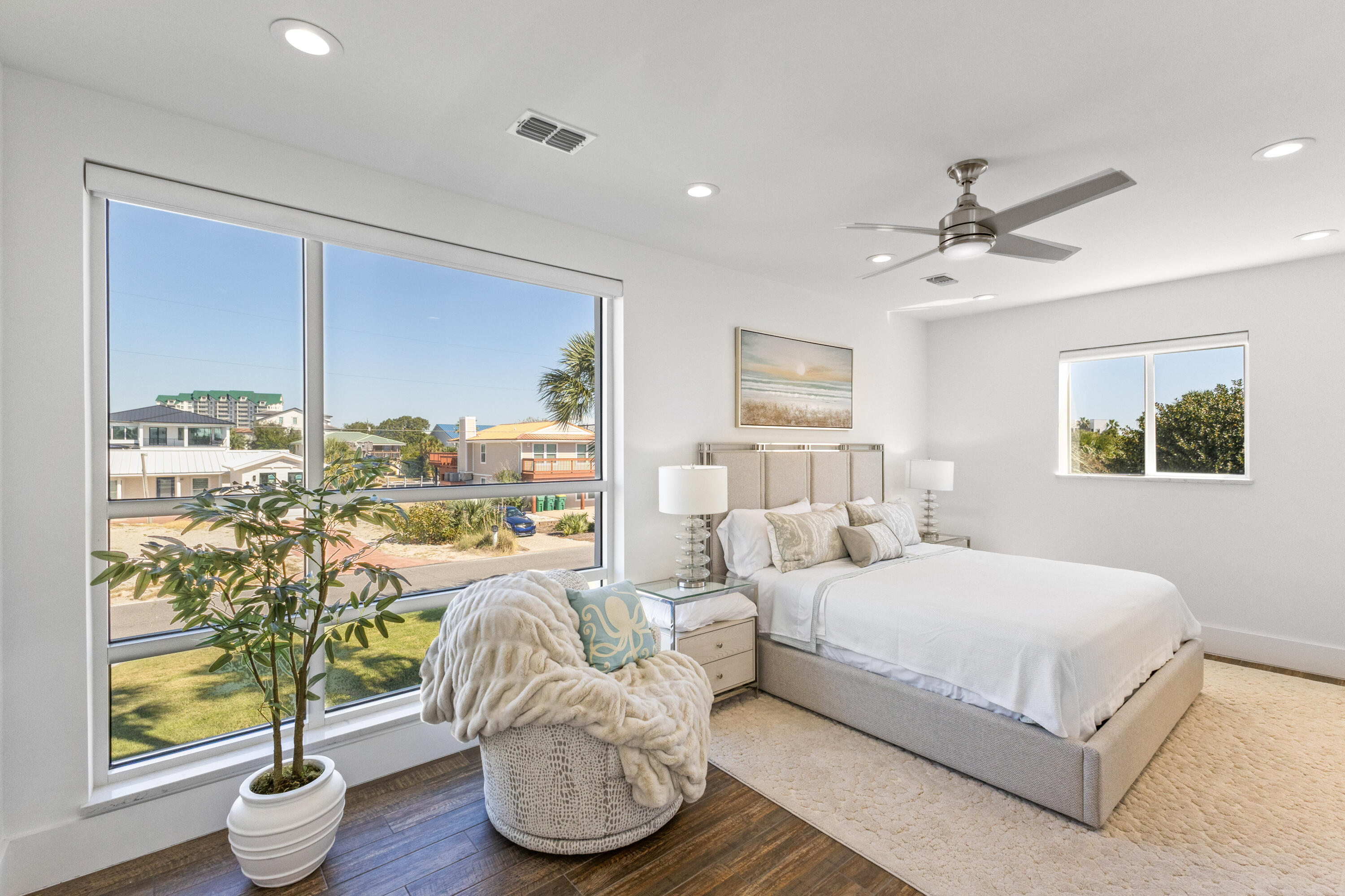 HOLIDAY ISLE - Residential