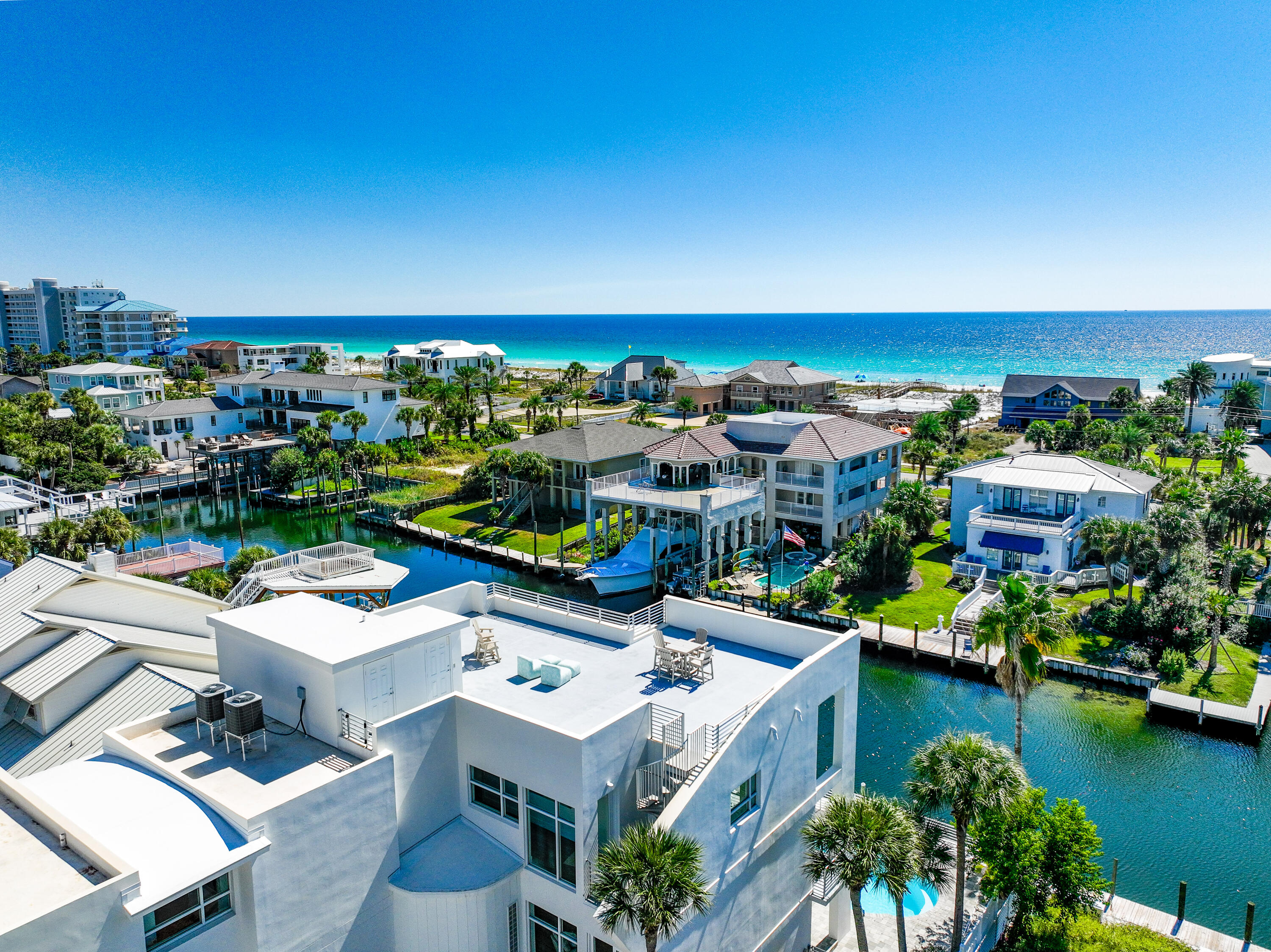 HOLIDAY ISLE - Residential