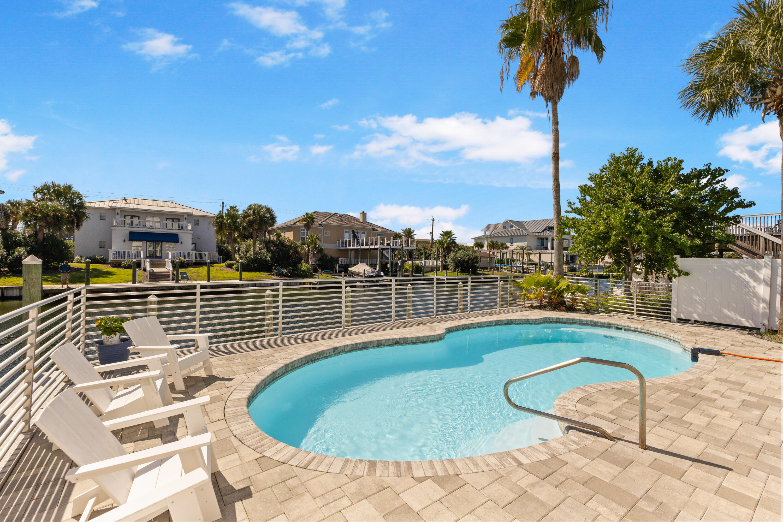 HOLIDAY ISLE - Residential
