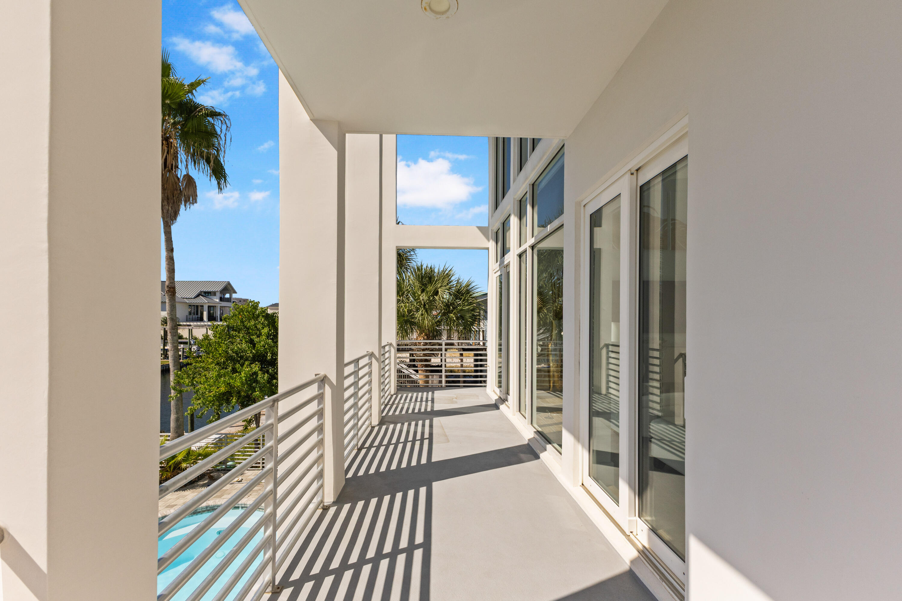 HOLIDAY ISLE - Residential
