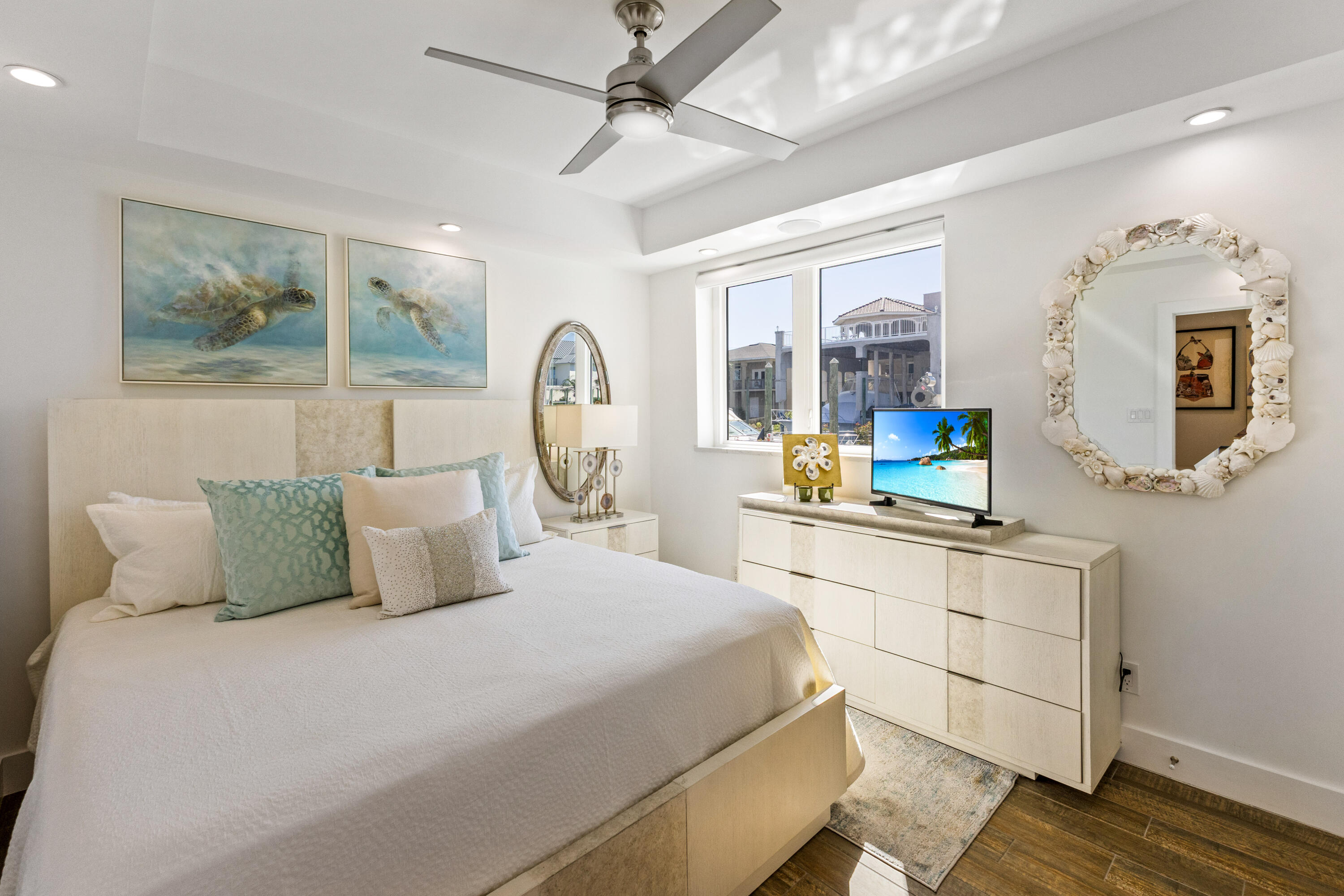 HOLIDAY ISLE - Residential