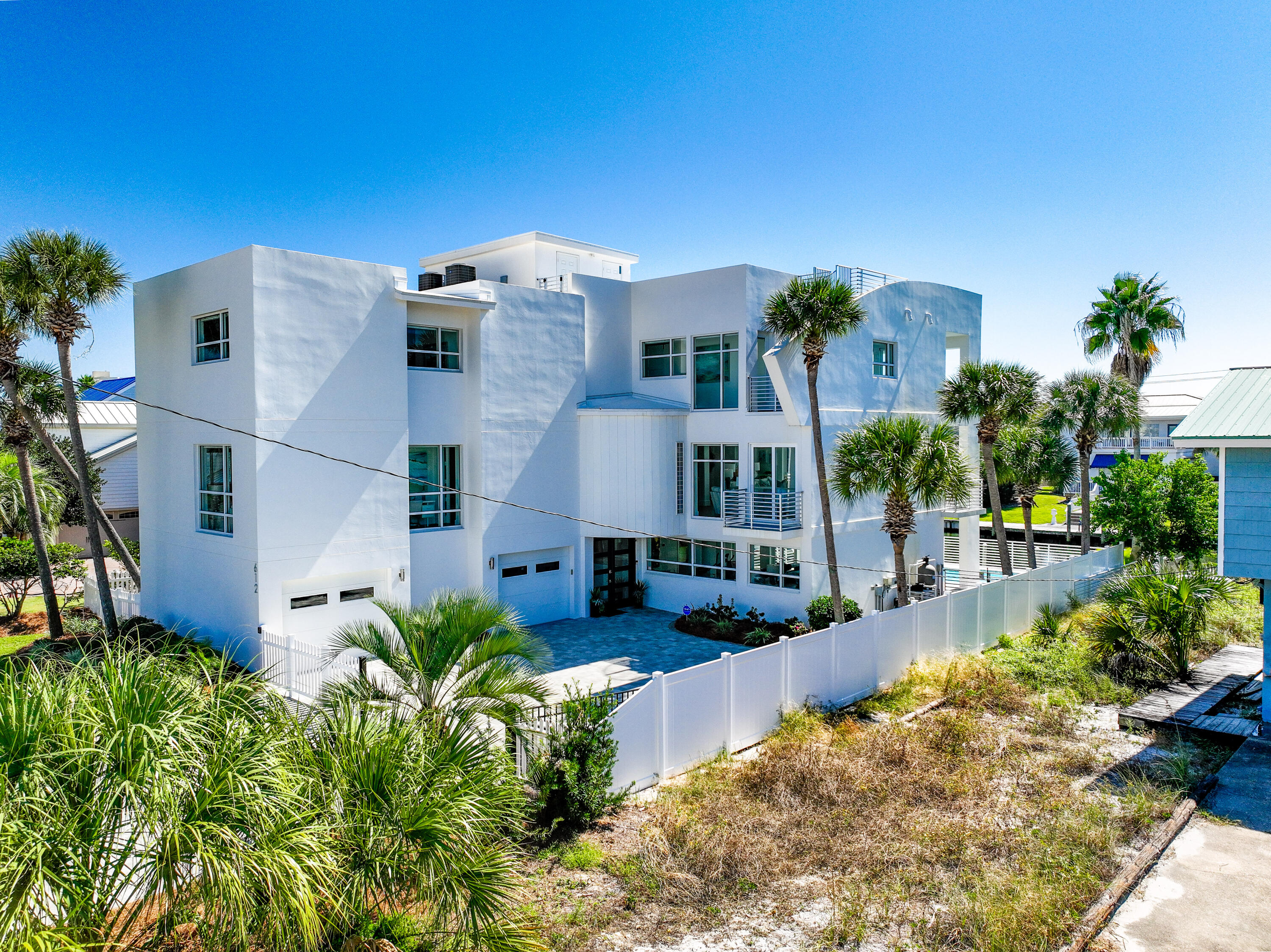 HOLIDAY ISLE - Residential