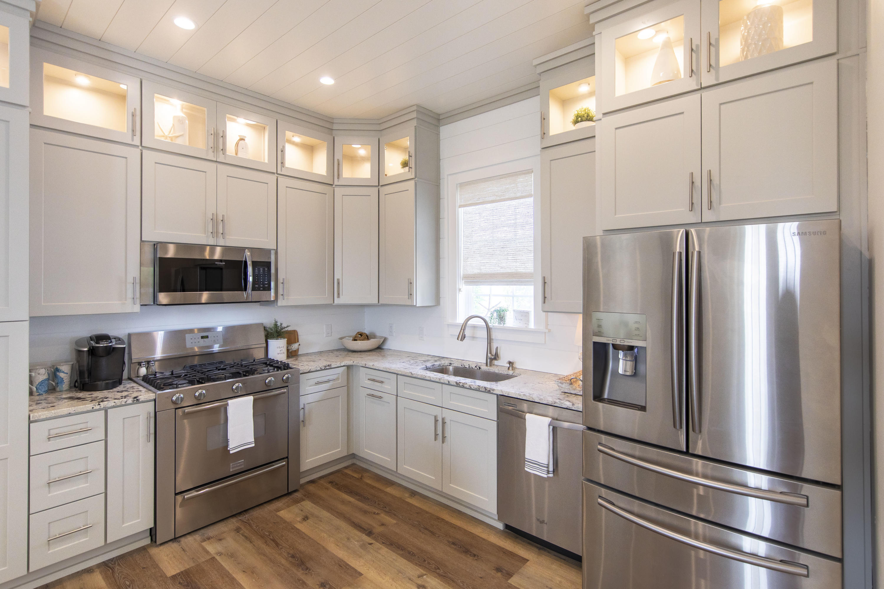 WHITES GULFVIEW ESTATES 2ND ADDN - Residential