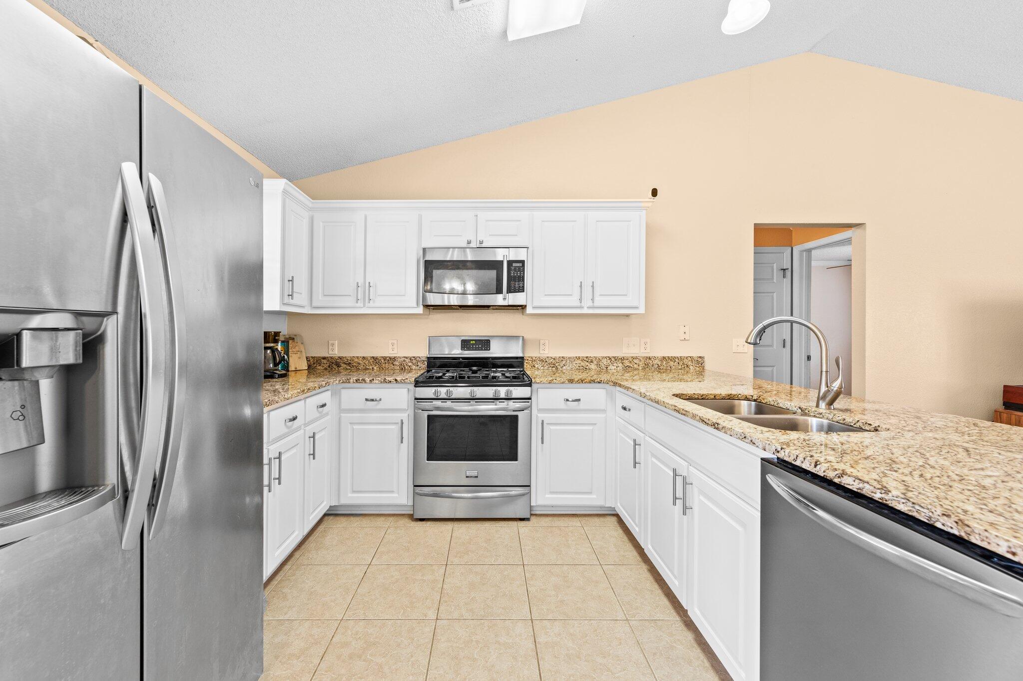 CHEROKEE BEND S/D - Residential