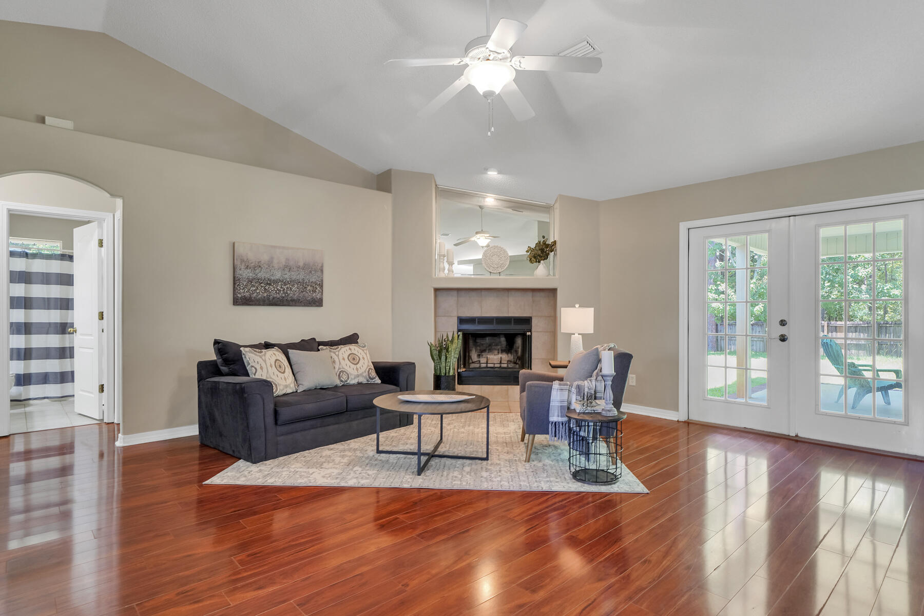 HOLLEY BY THE SEA - Residential