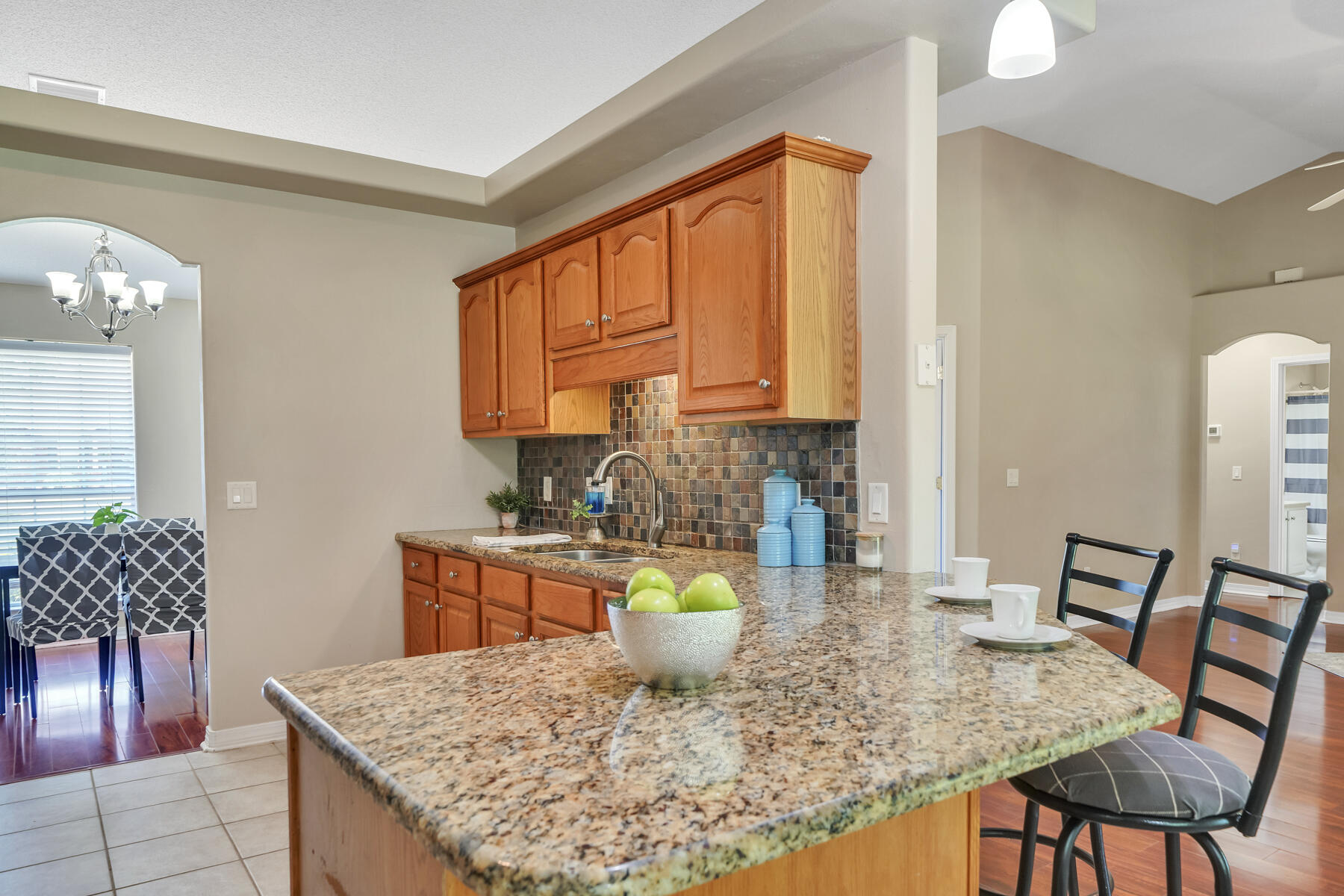 HOLLEY BY THE SEA - Residential