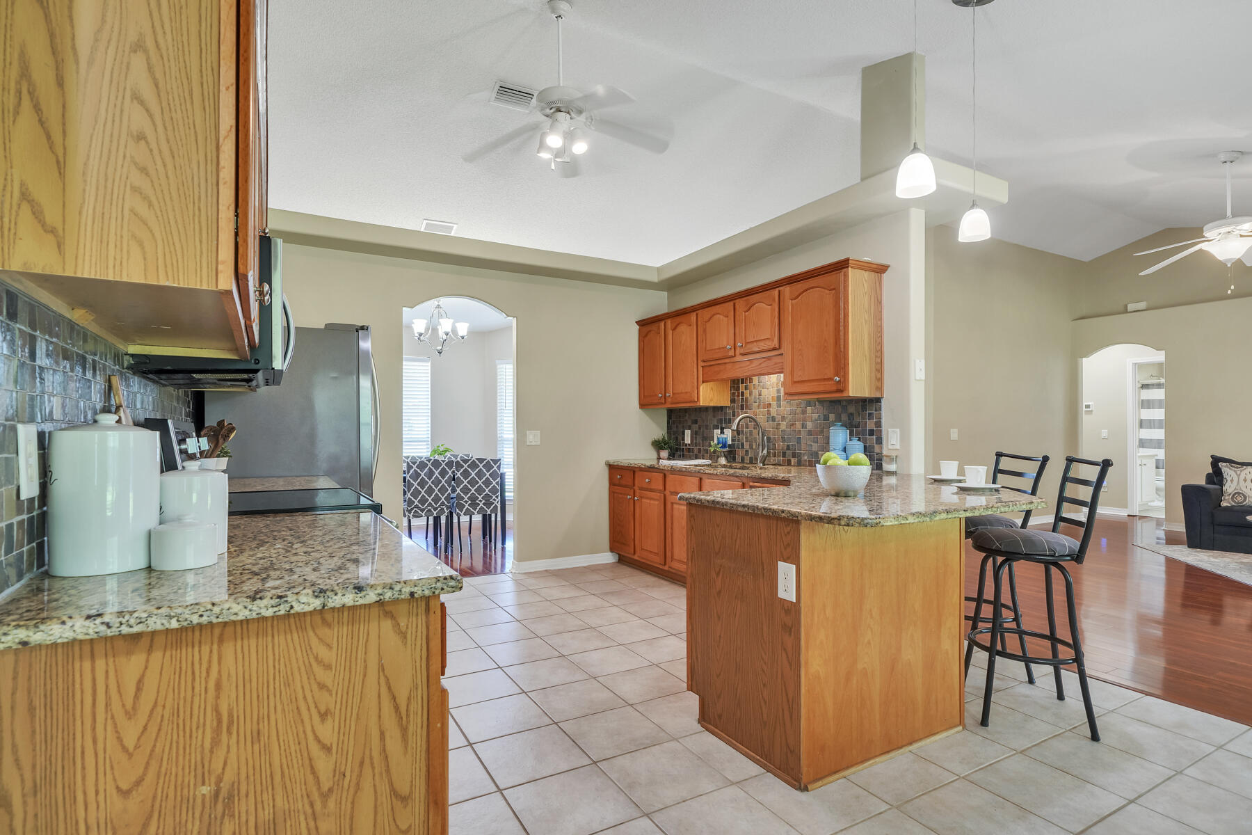 HOLLEY BY THE SEA - Residential