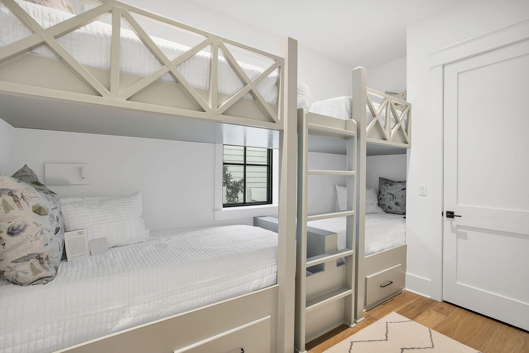 Grande Pointe - Residential