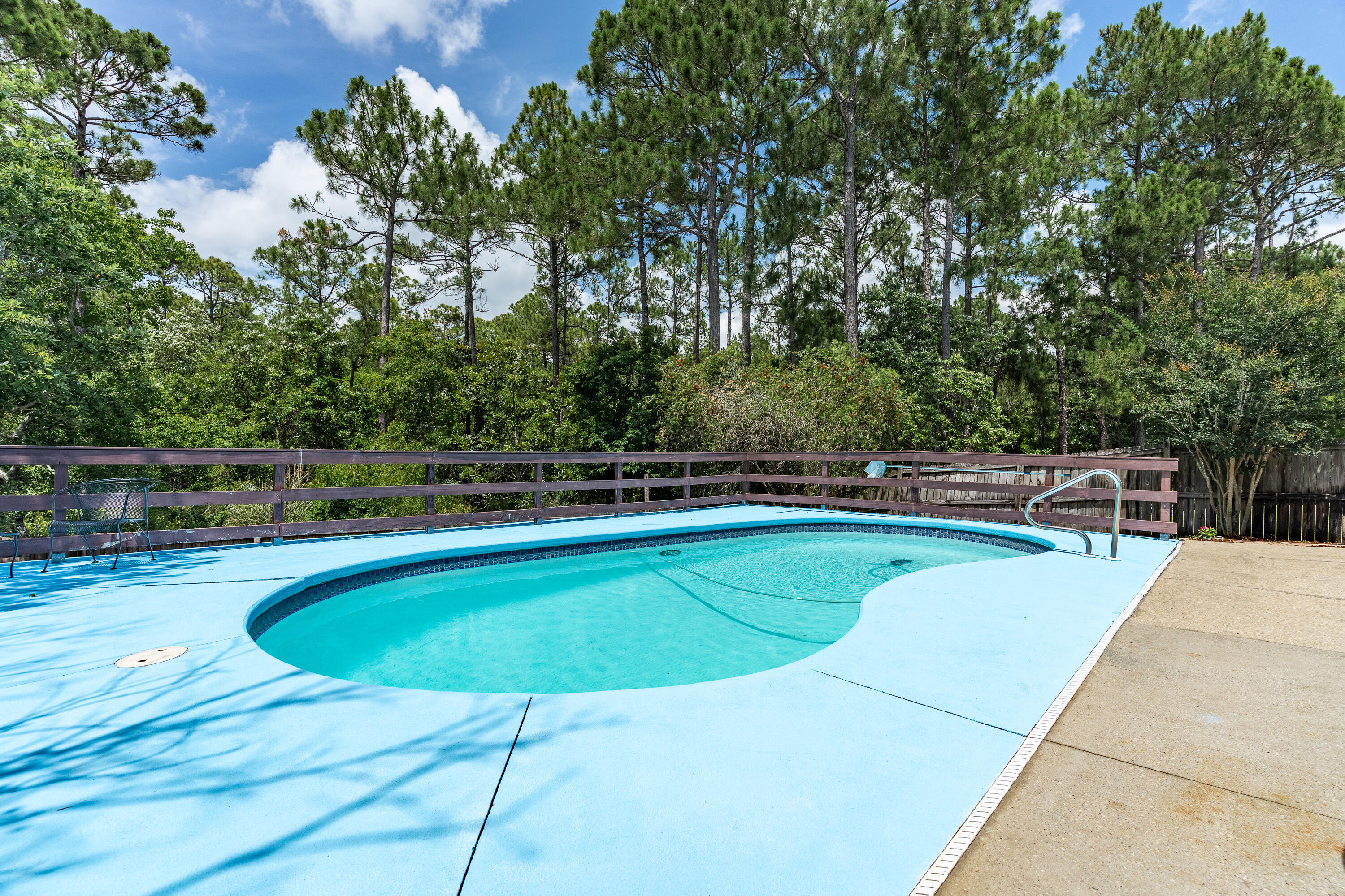 HIDDEN SHORES - Residential