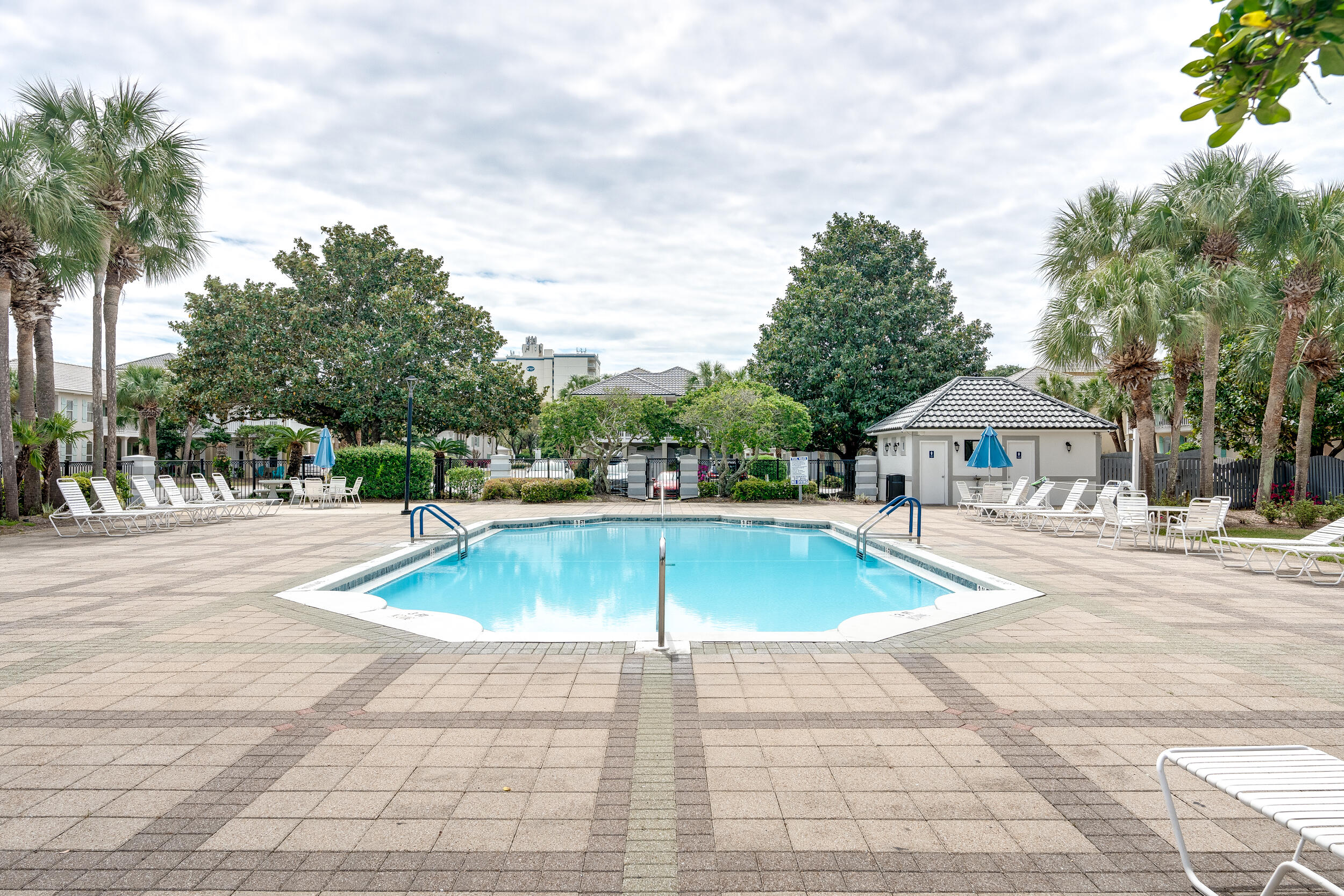 EMERALD SHORES OF SOUTH WALTON - Residential