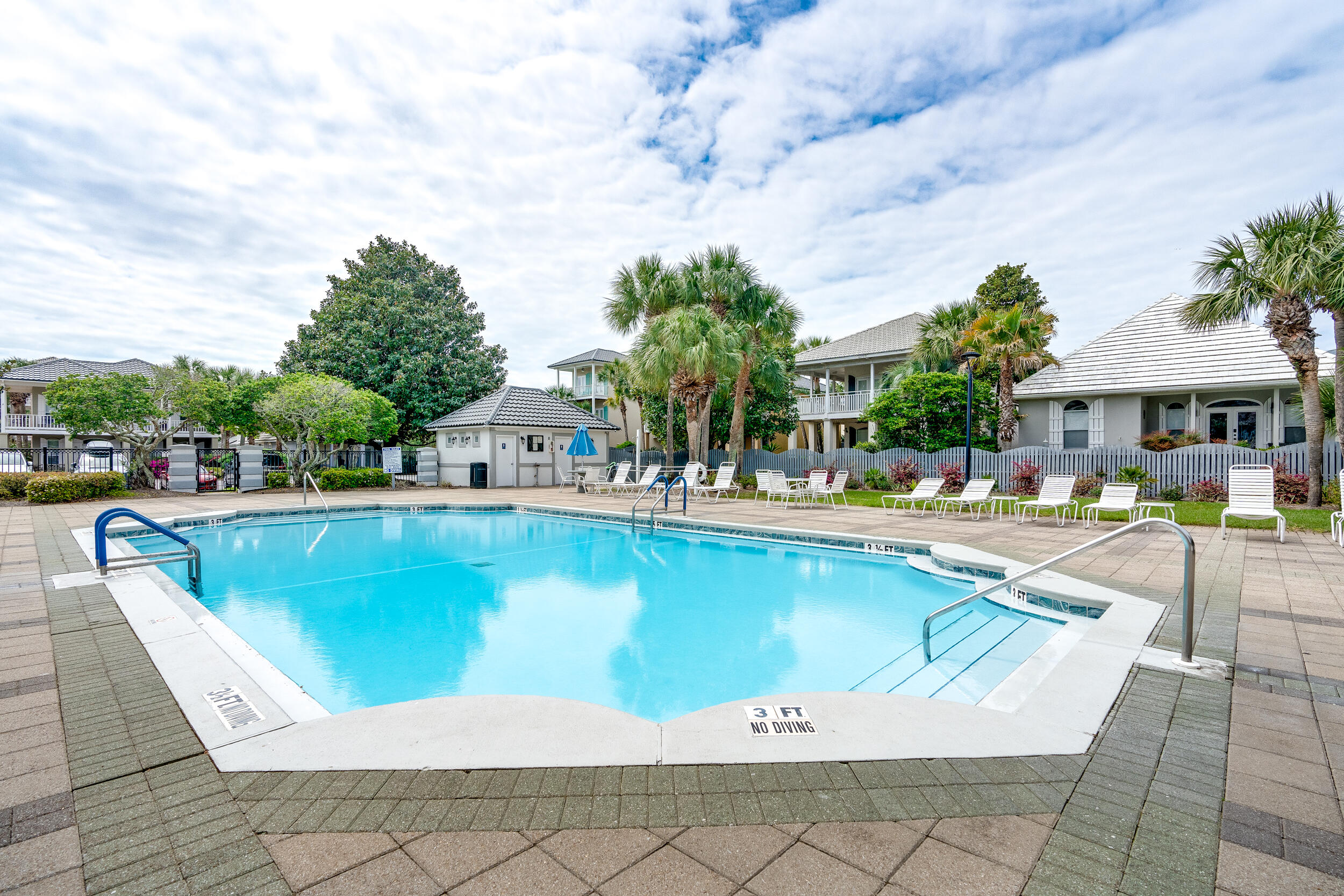 EMERALD SHORES OF SOUTH WALTON - Residential