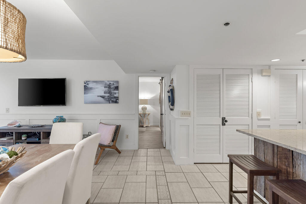 MAINSAIL CONDO PH 3 - Residential