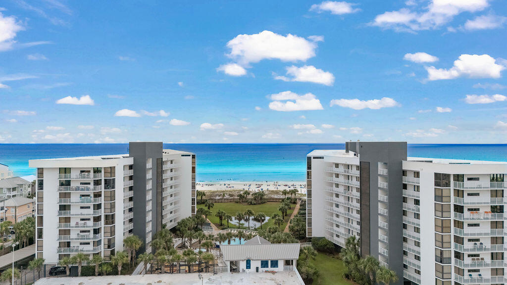 MAINSAIL CONDO PH 3 - Residential