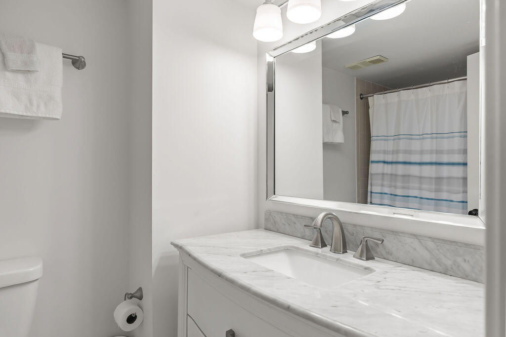 MAINSAIL CONDO PH 3 - Residential