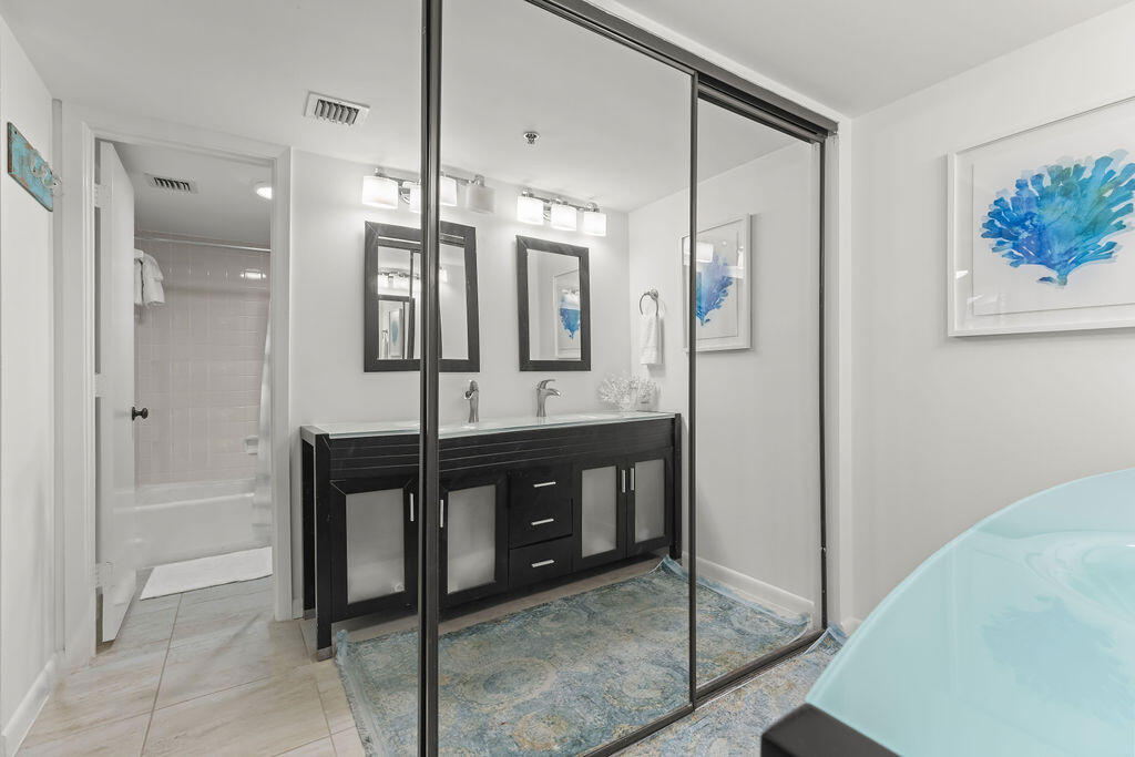 MAINSAIL CONDO PH 3 - Residential