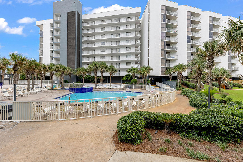 MAINSAIL CONDO PH 3 - Residential