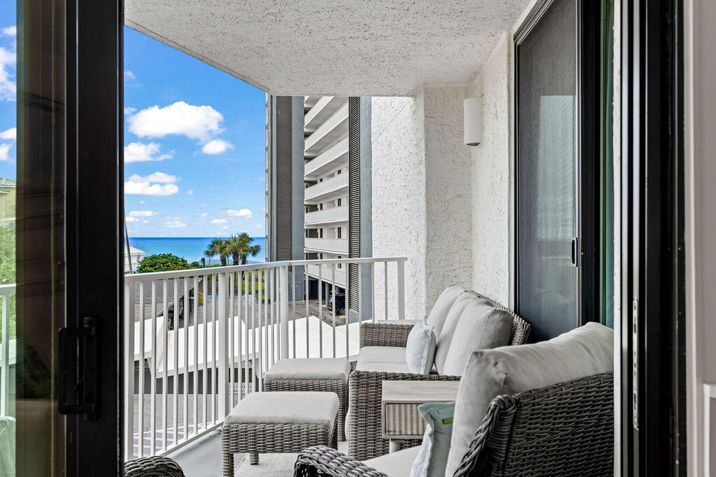 MAINSAIL CONDO PH 3 - Residential