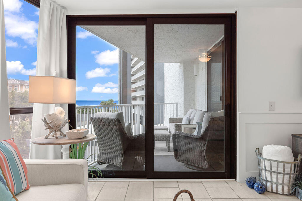 MAINSAIL CONDO PH 3 - Residential