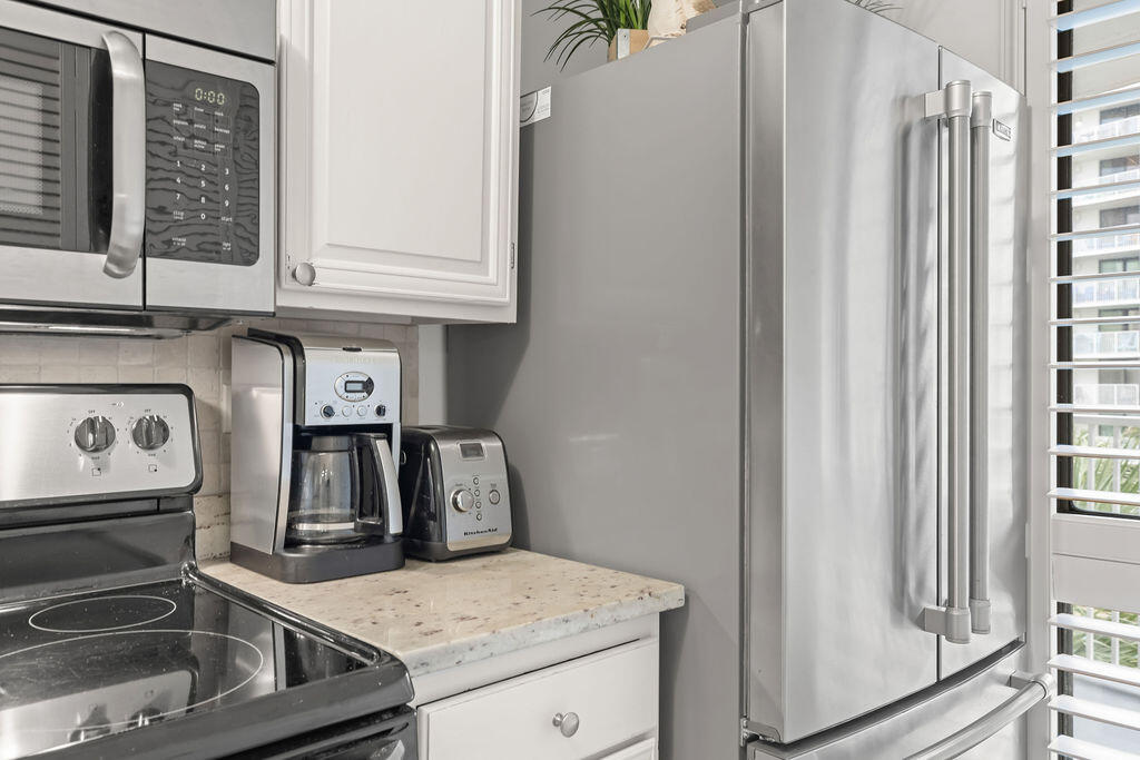MAINSAIL CONDO PH 3 - Residential