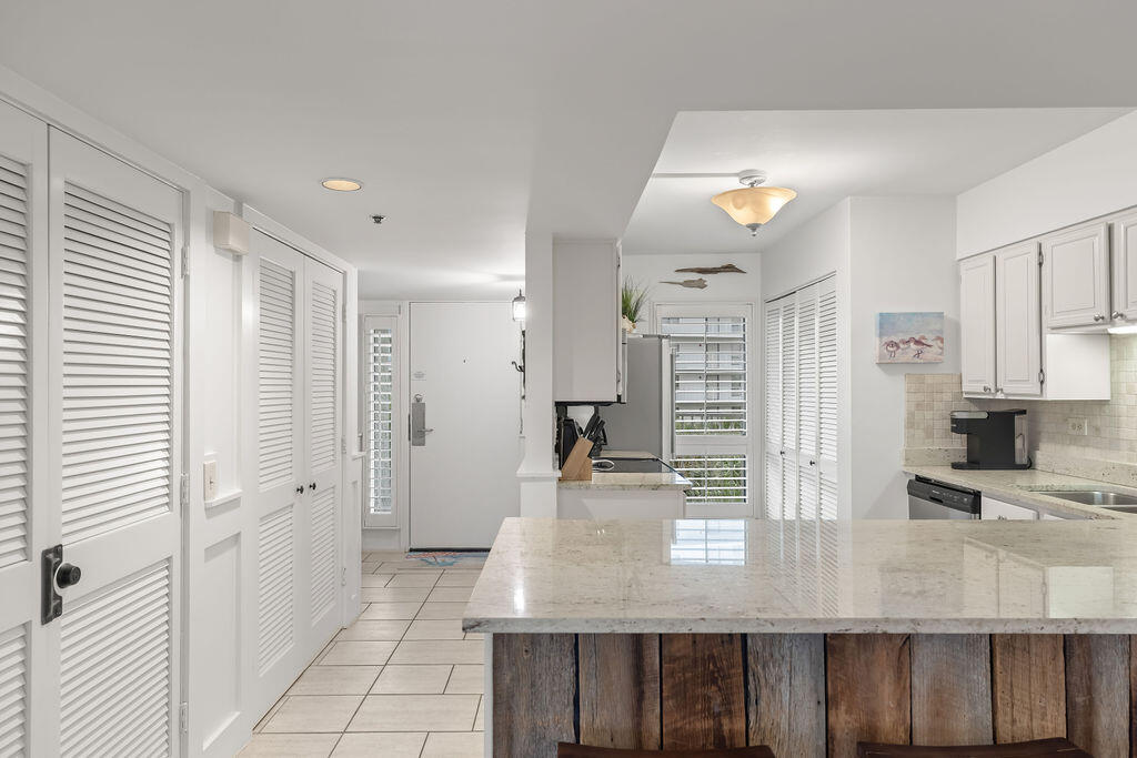 MAINSAIL CONDO PH 3 - Residential