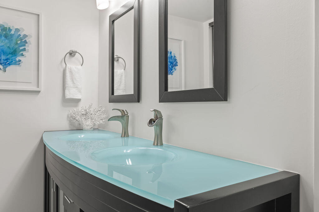 MAINSAIL CONDO PH 3 - Residential