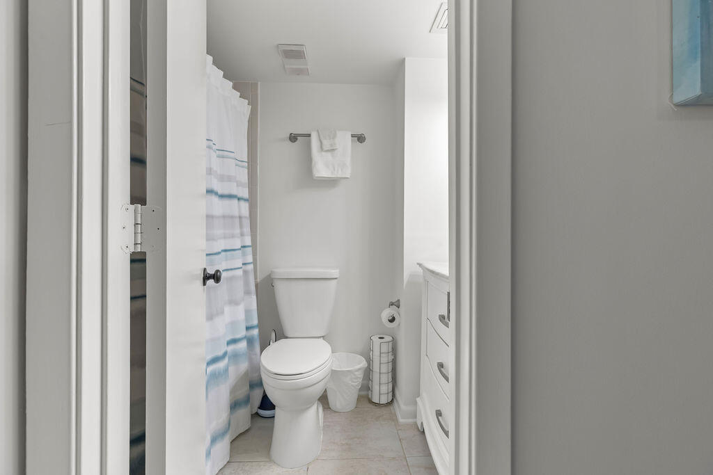 MAINSAIL CONDO PH 3 - Residential