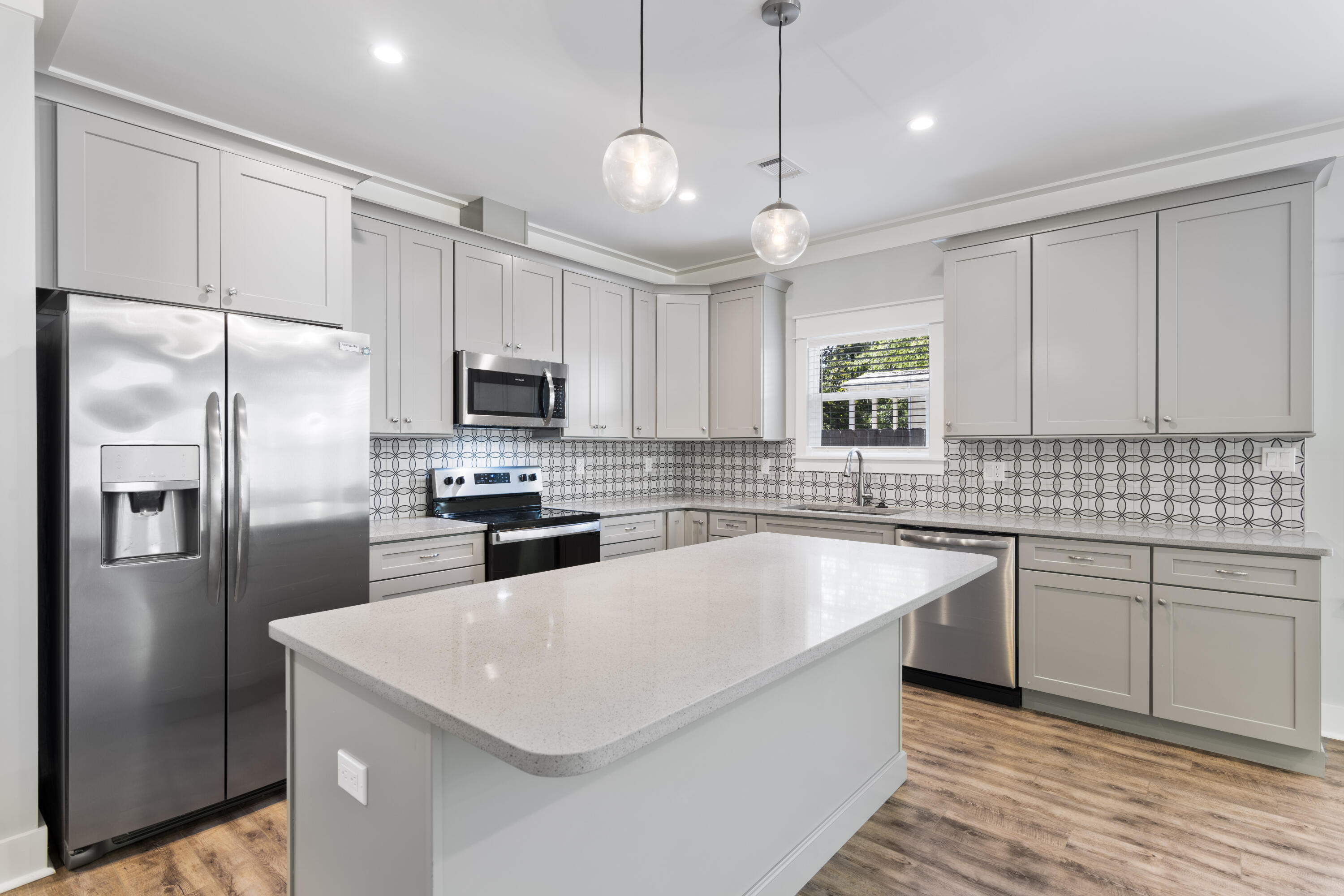 TOWN OF SANTA ROSA - Residential