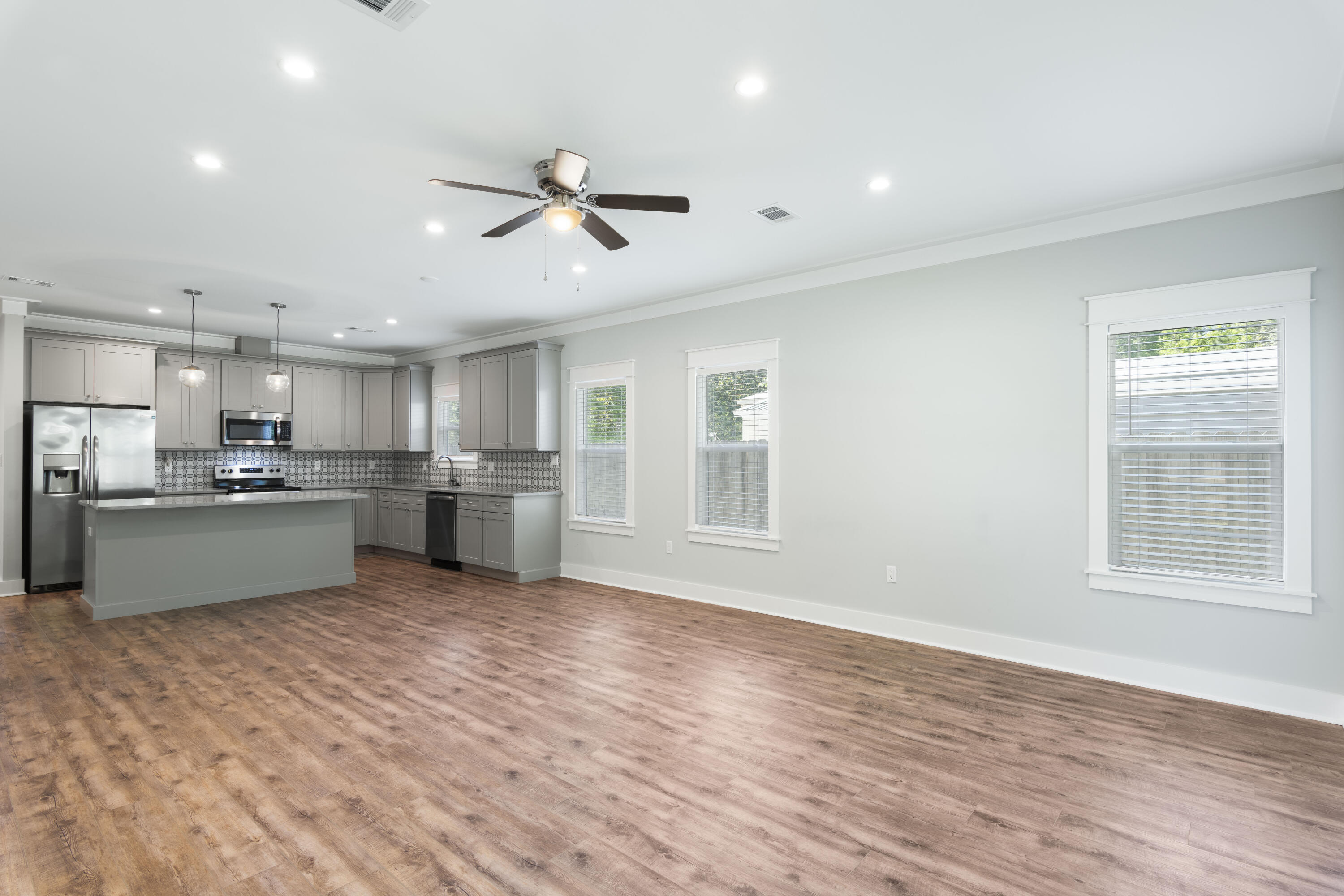 TOWN OF SANTA ROSA - Residential