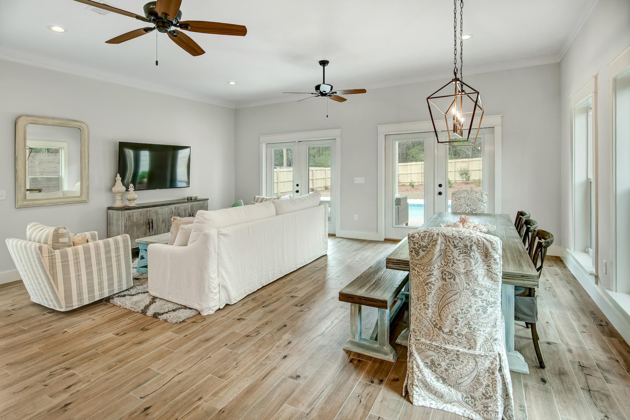 EASTERN LAKE S/D - Residential