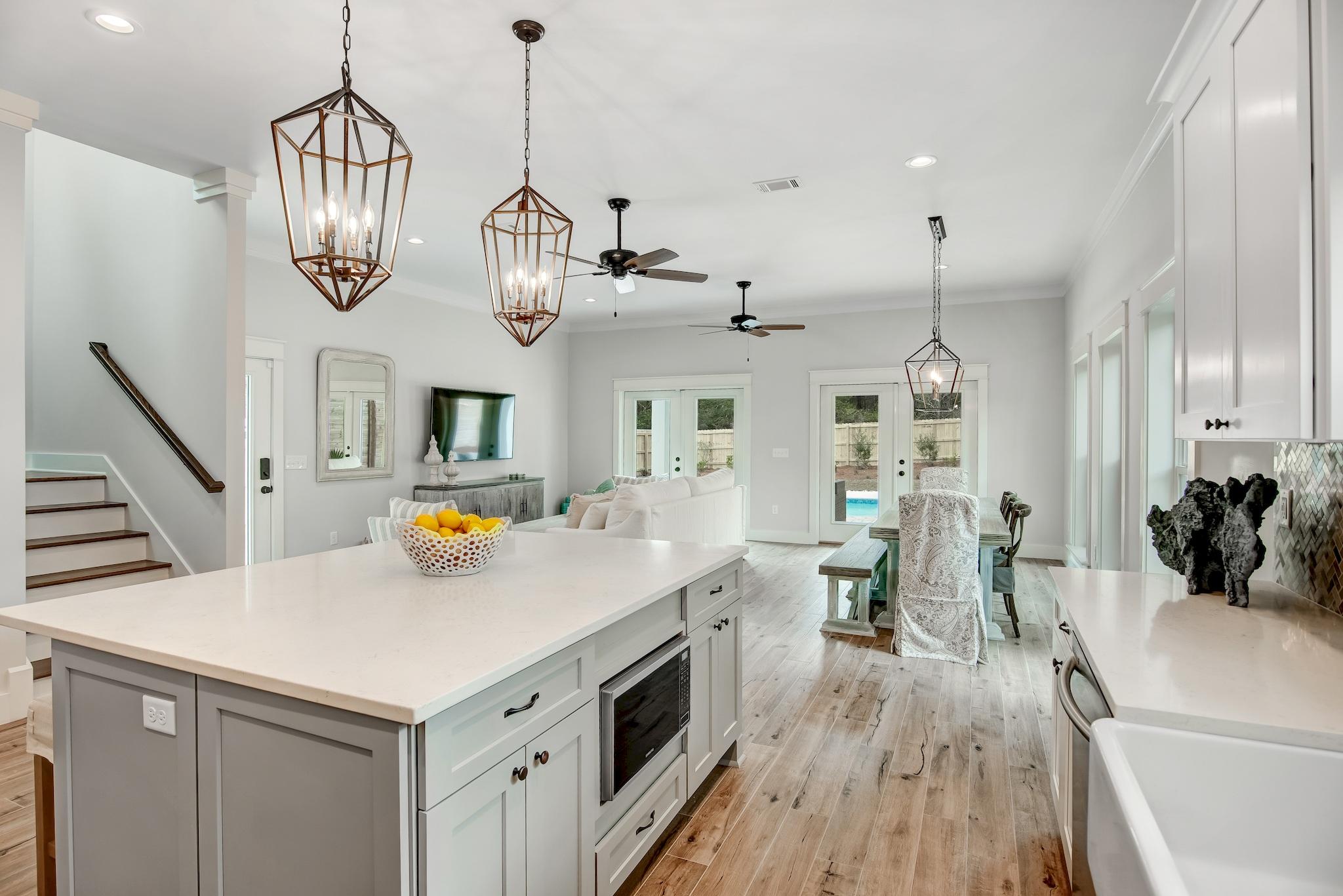 EASTERN LAKE S/D - Residential