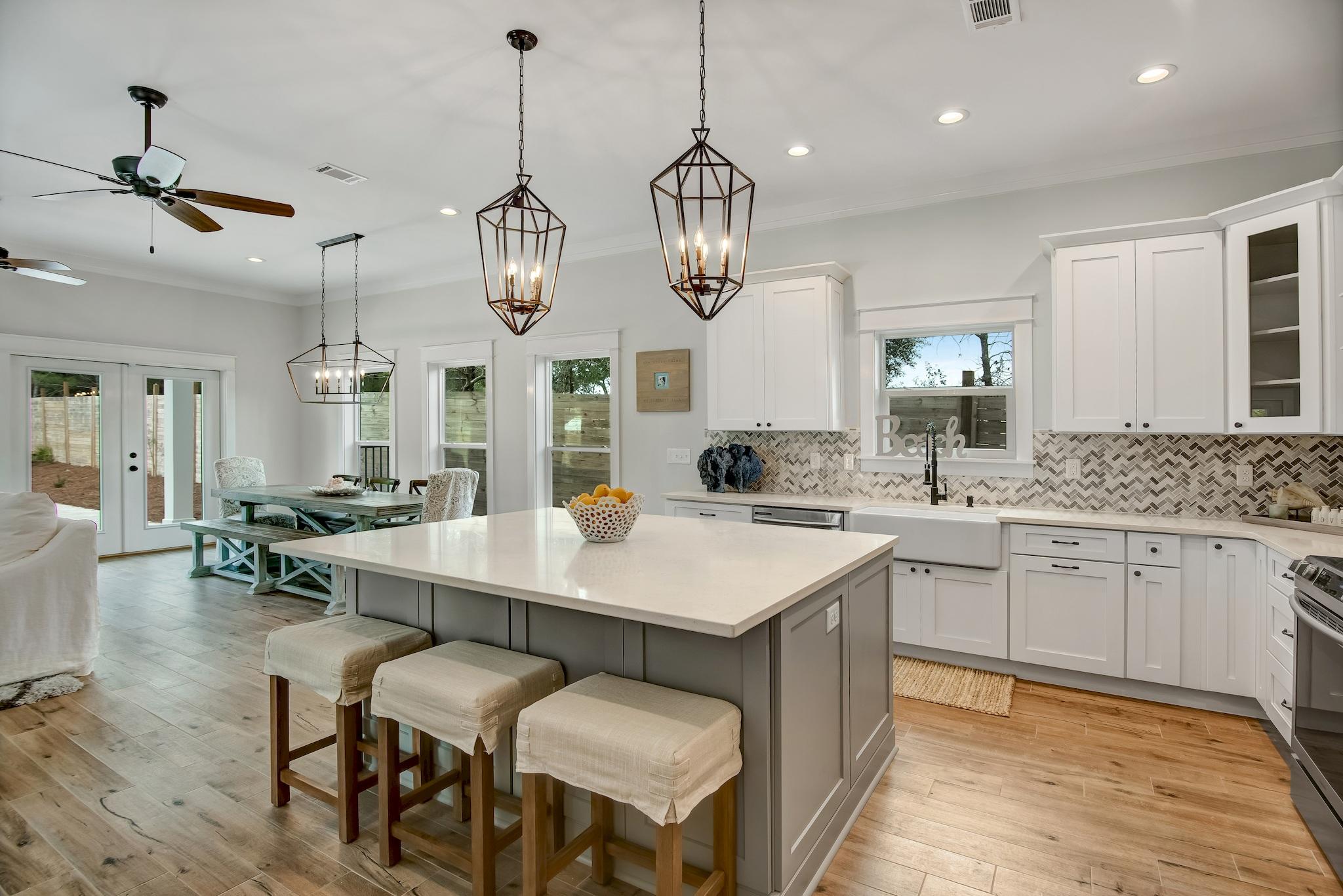 EASTERN LAKE S/D - Residential